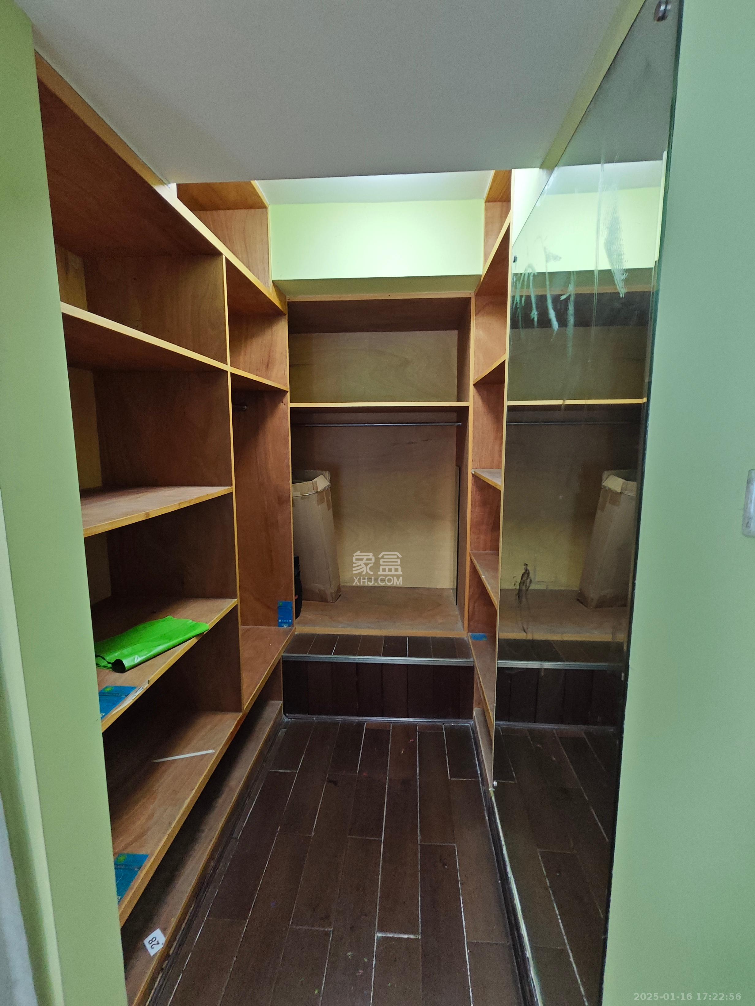 华菱蓝调国际(华菱.香墅美地) 1室2厅1卫 1500.0元/月 华菱蓝调国际(华菱.香墅美地) 1室2厅1卫 1500.0元/月室内图