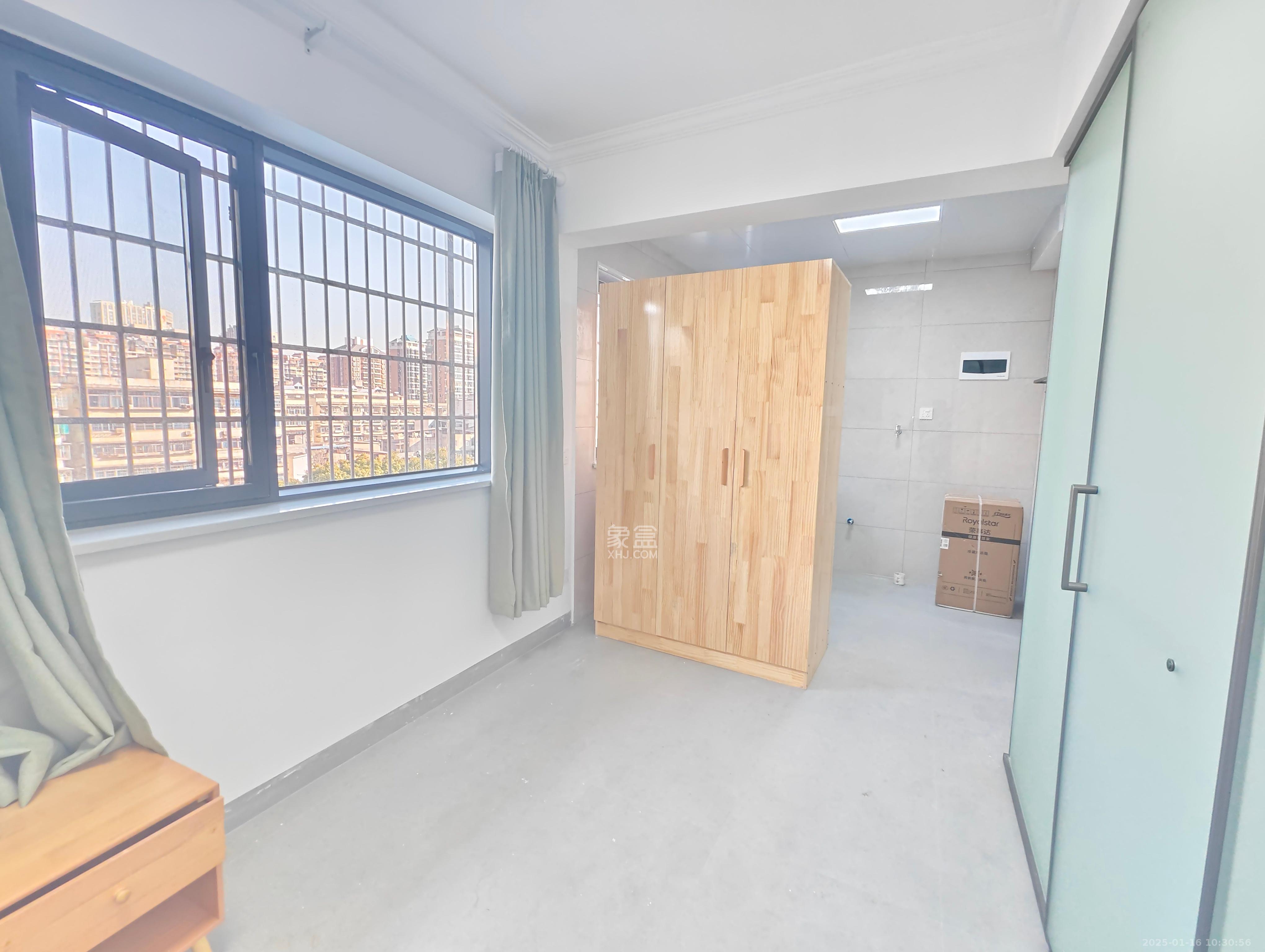 奥克大厦 1室0厅0卫 2000.0元/月 奥克大厦 1室0厅0卫 2000.0元/月室内图