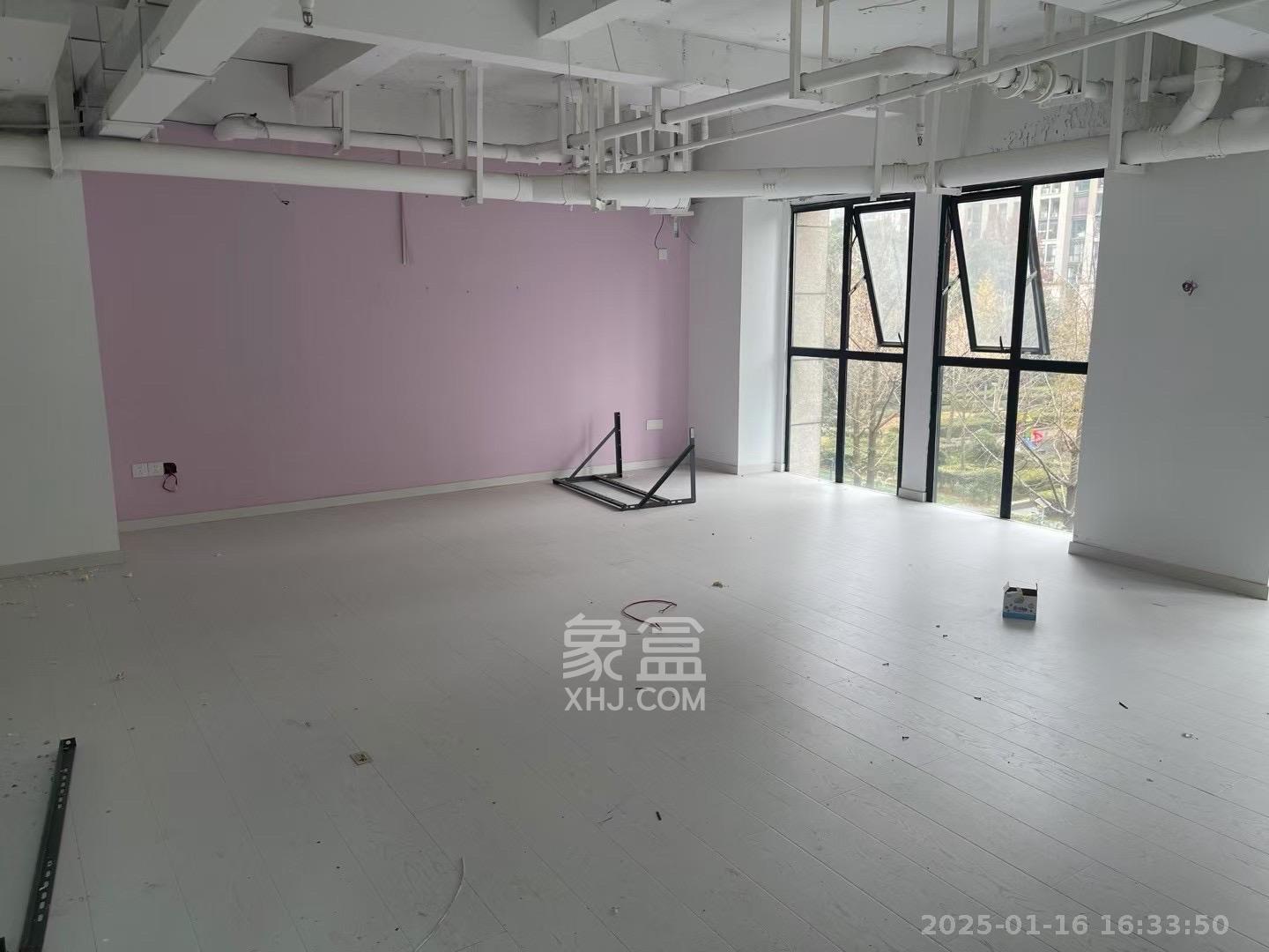 郡原广场   458.08㎡      26000.0元/月室内图