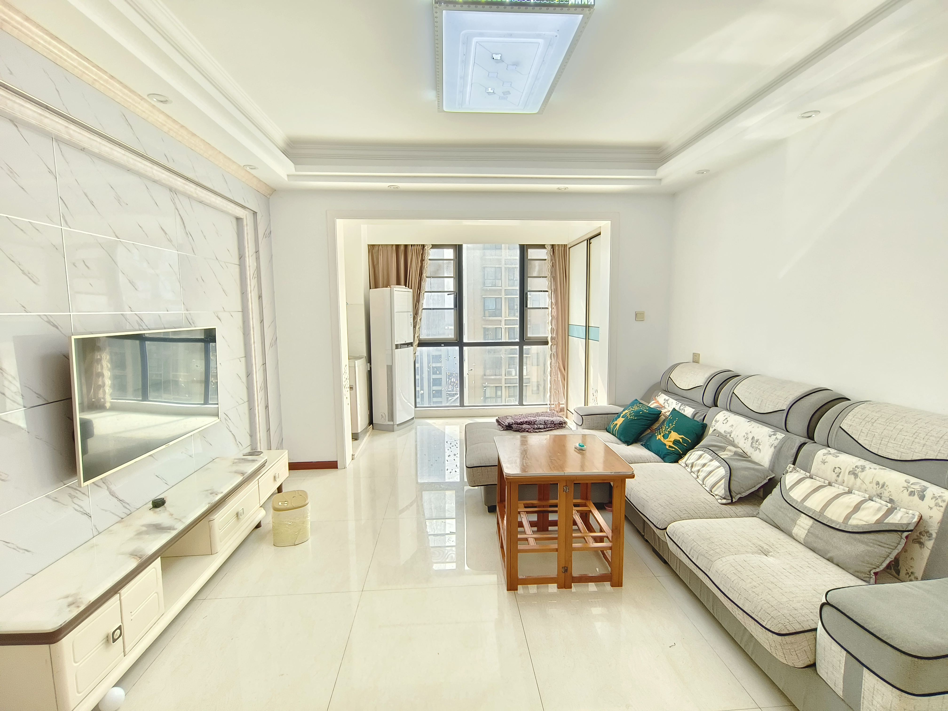 新邦壹品 2室2厅1卫 1800.0元/月 新邦壹品 2室2厅1卫 1800.0元/月室内图