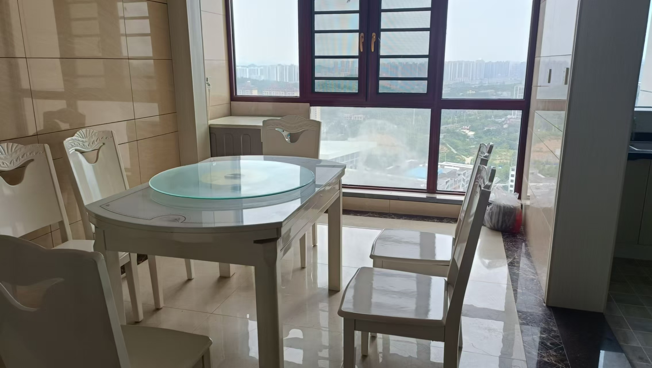 百弘学府城 3室2厅2卫 1800.0元/月 百弘学府城 3室2厅2卫 1800.0元/月室内图