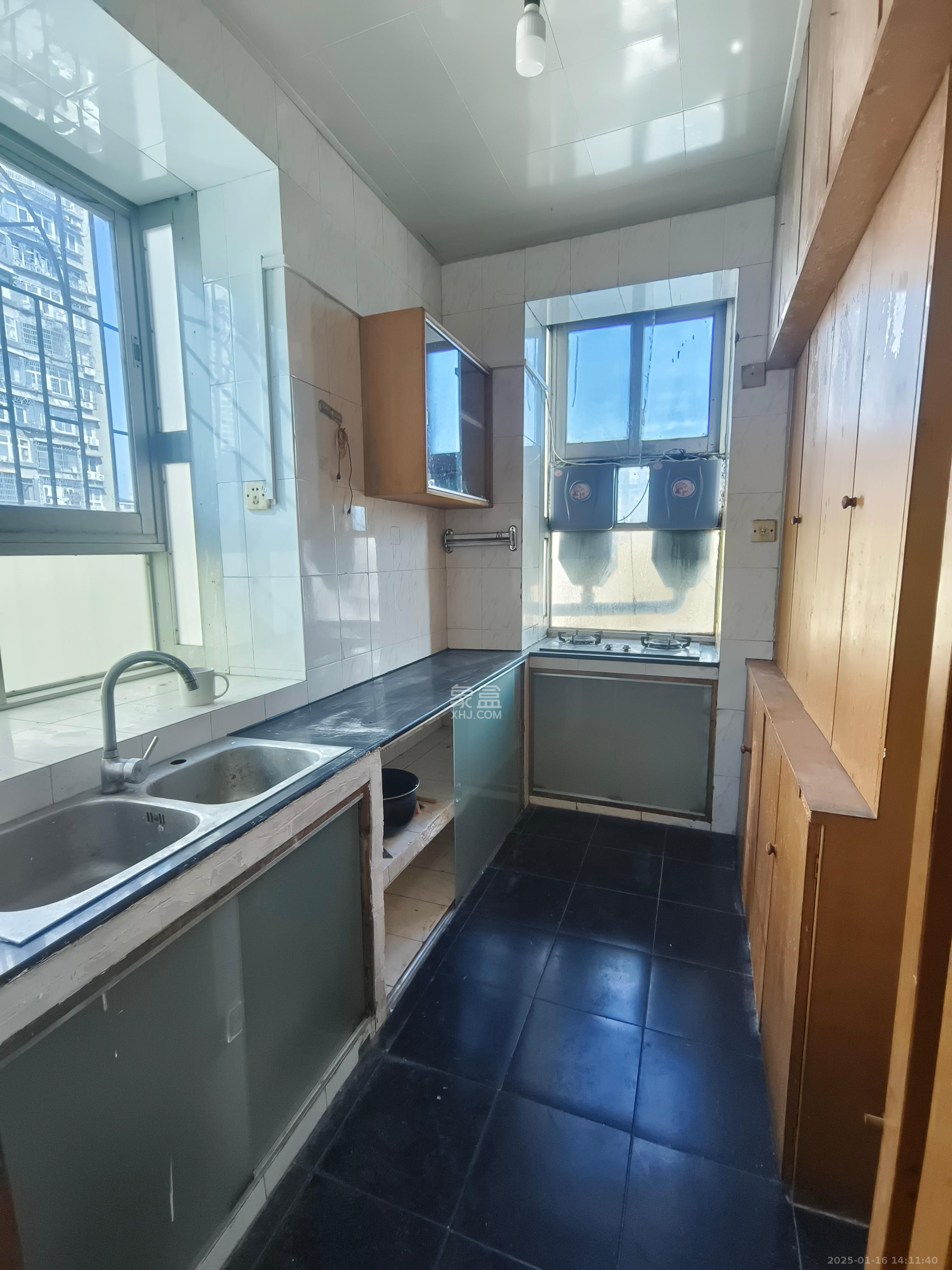 省政府机关梓园住宅区 3室2厅1卫 2700.0元/月 省政府机关梓园住宅区 3室2厅1卫 2700.0元/月室内图