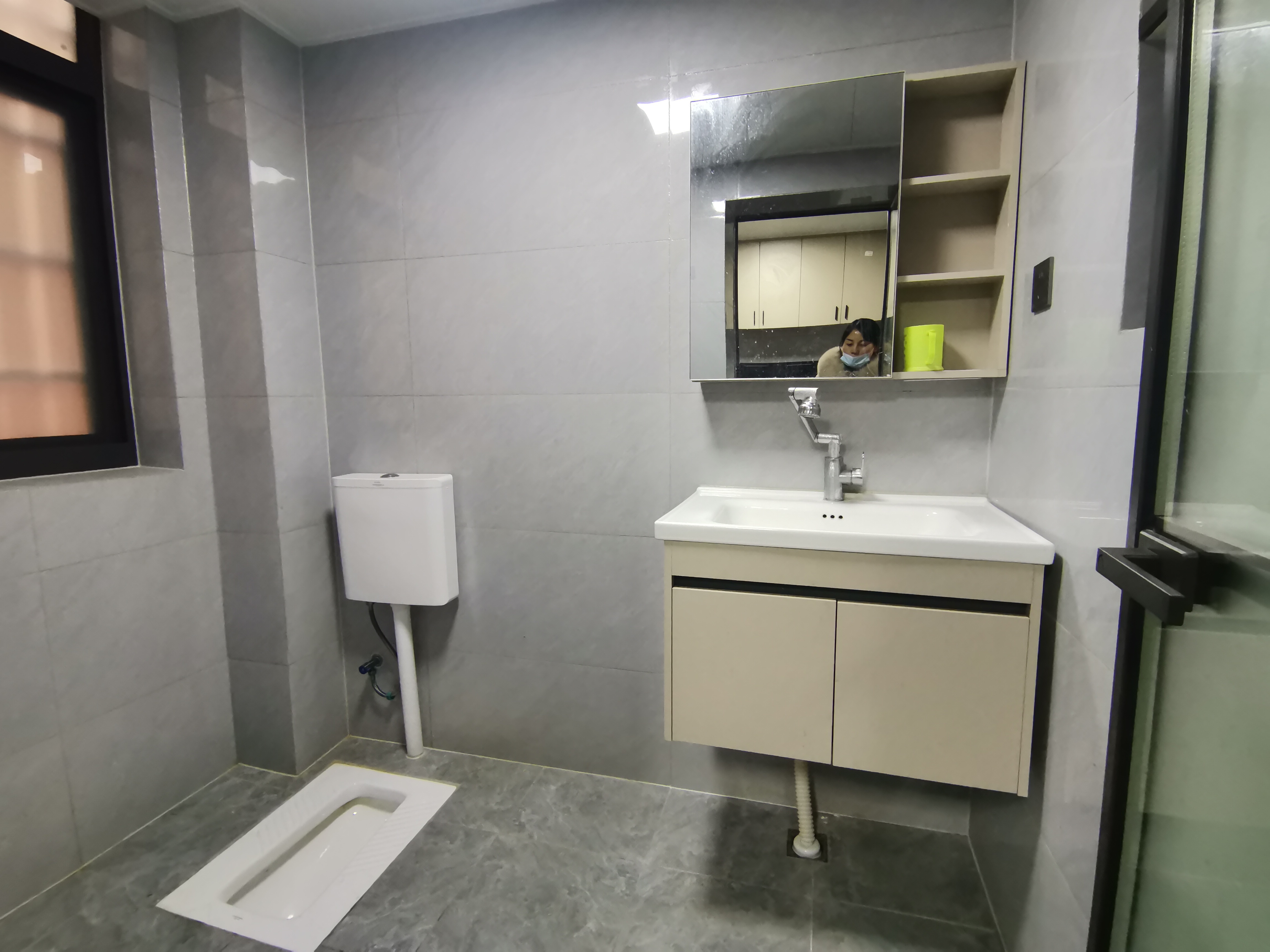 人和小区(小科七、九、十号地人和小区) 1室0厅0卫 1300.0元/月 人和小区(小科七、九、十号地人和小区) 1室0厅0卫 1300.0元/月室内图