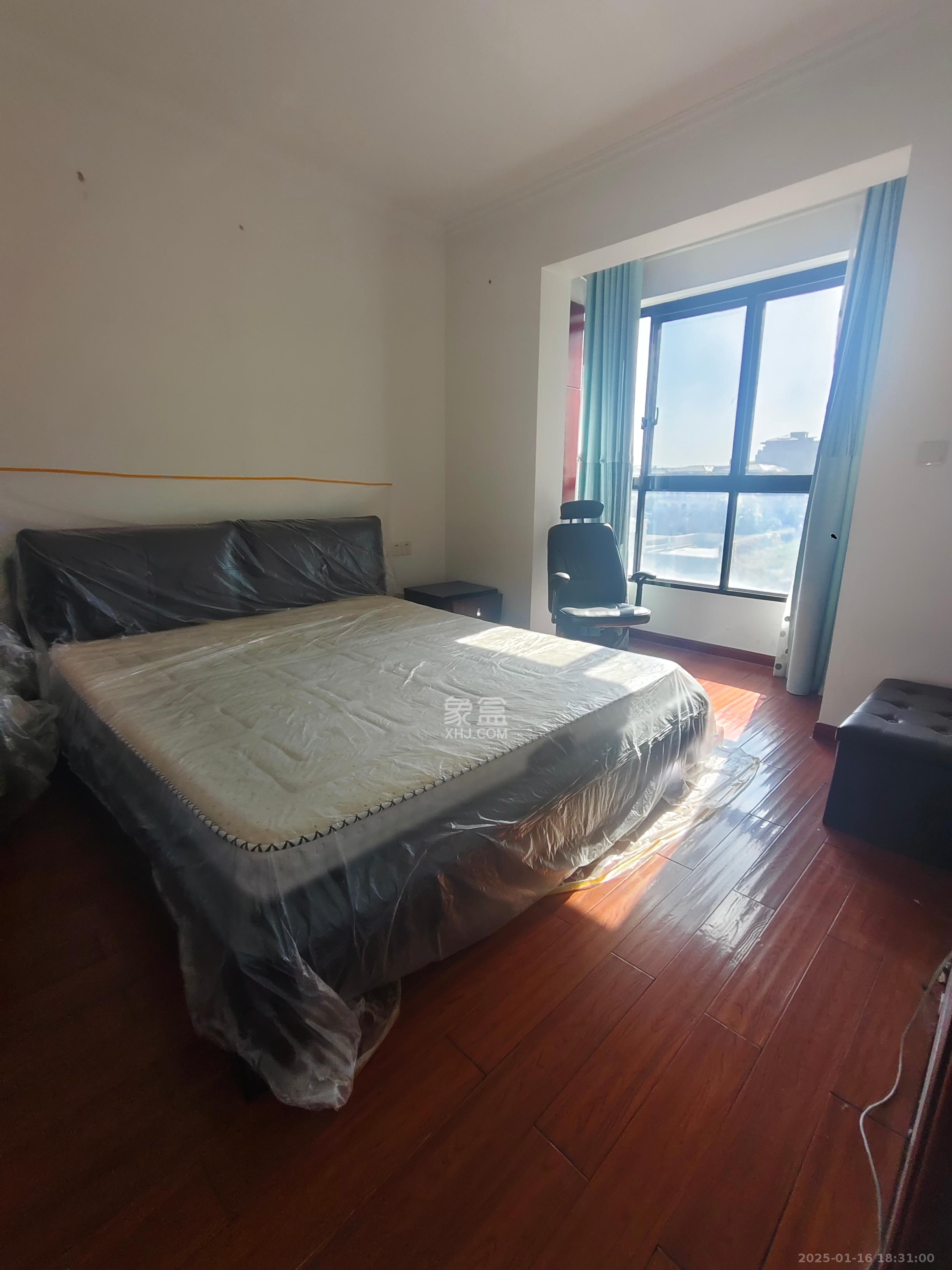 长房半岛蓝湾(观山月) 3室2厅2卫 3000.0元/月 长房半岛蓝湾(观山月) 3室2厅2卫 3000.0元/月室内图