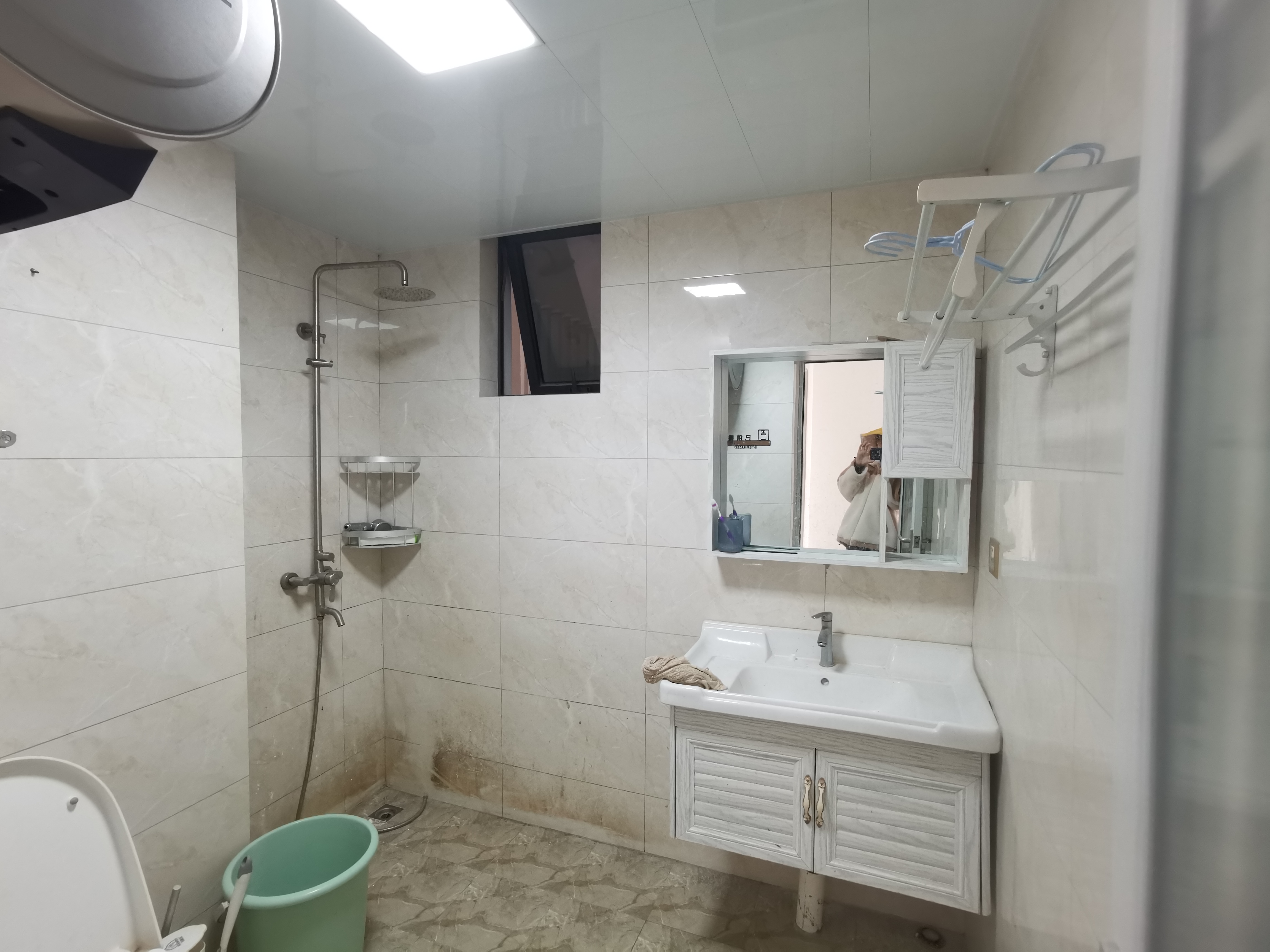 国兴城(B区)  2室2厅1卫    2700.0元/月 国兴城(B区)  2室2厅1卫    2700.0元/月室内图