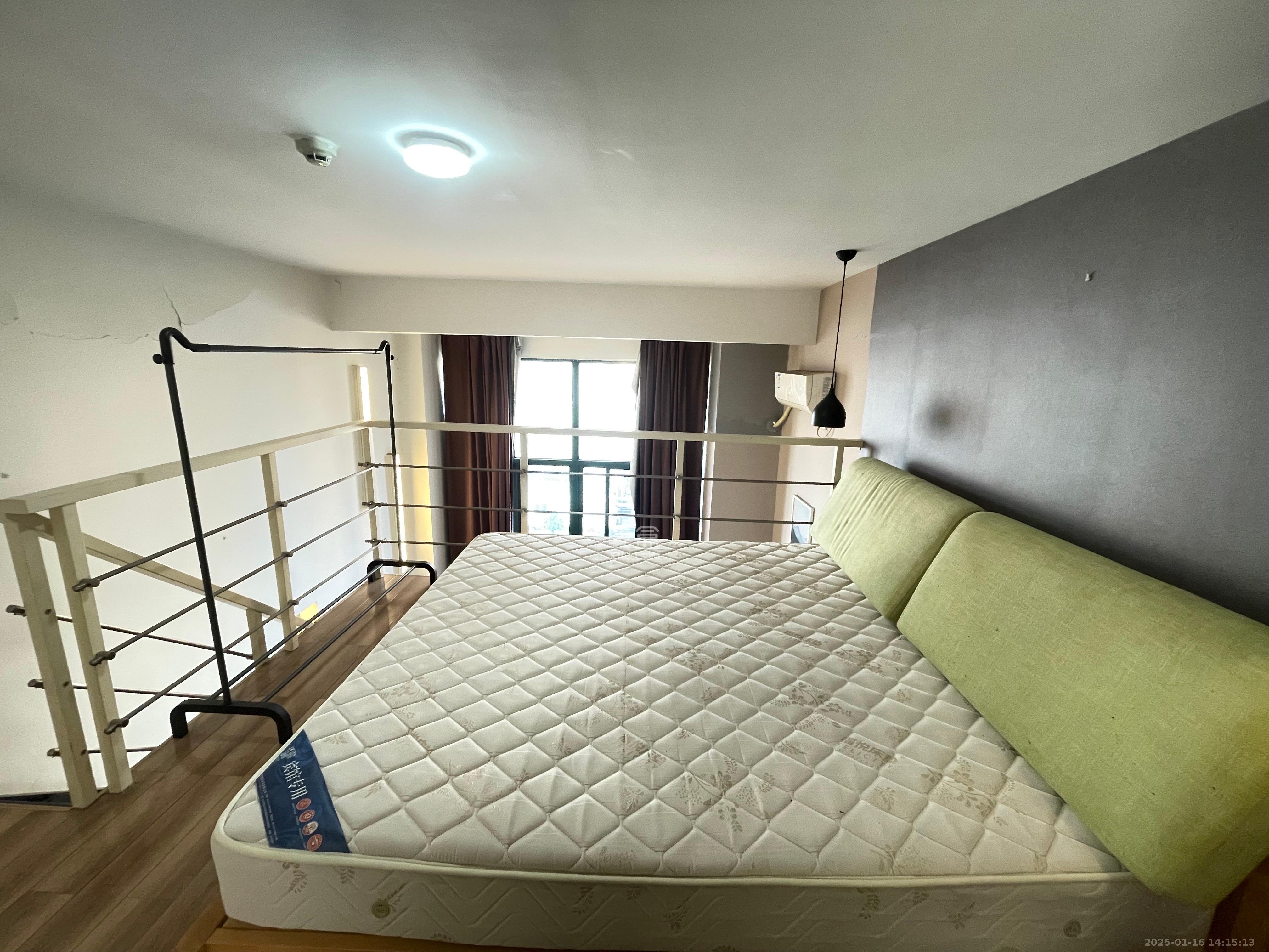 洋湖时代  1室1厅1卫    1600.0元/月 洋湖时代  1室1厅1卫    1600.0元/月室内图