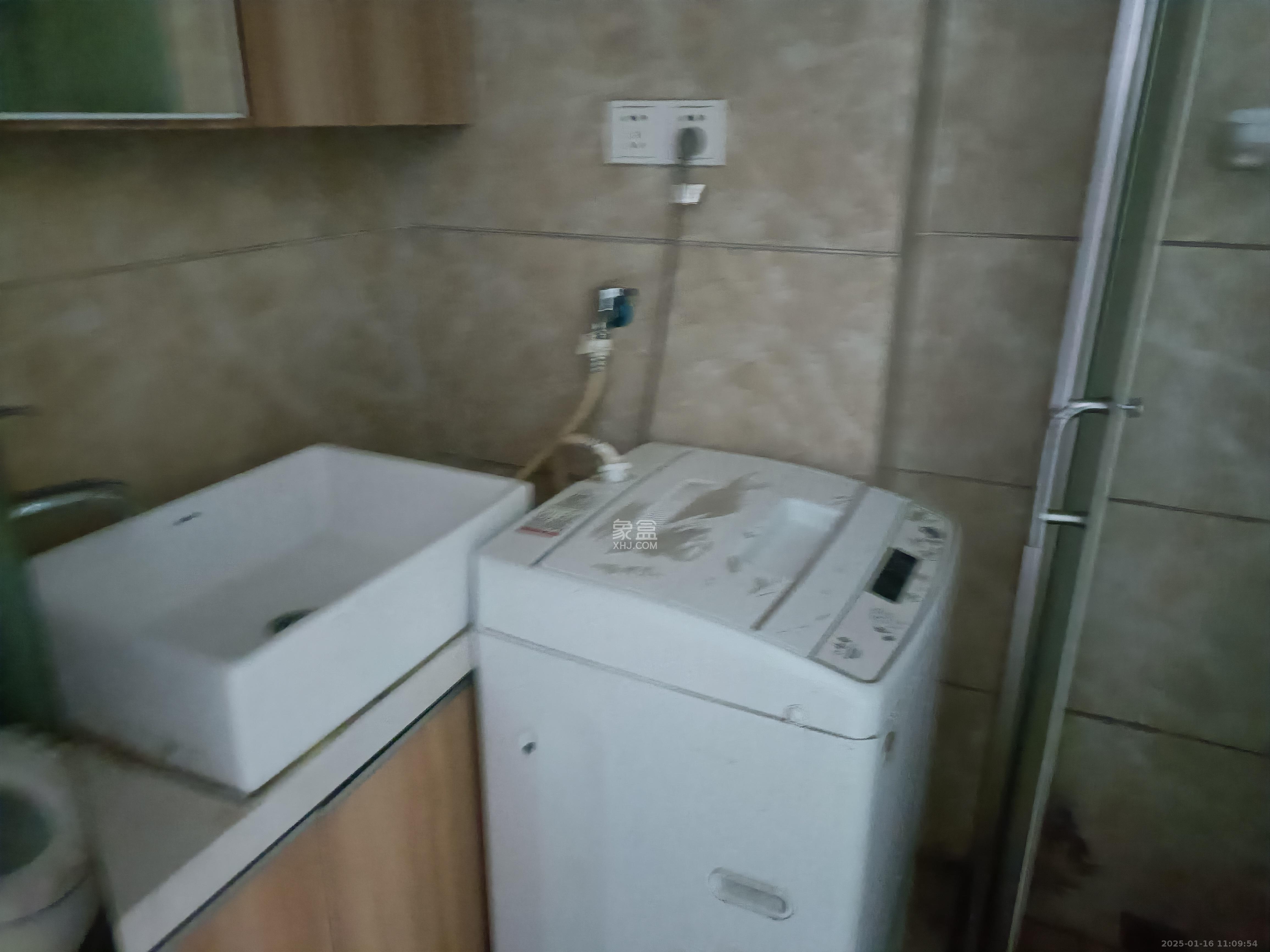 佐佑大厦  1室1厅1卫    850.0元/月 佐佑大厦  1室1厅1卫    850.0元/月室内图