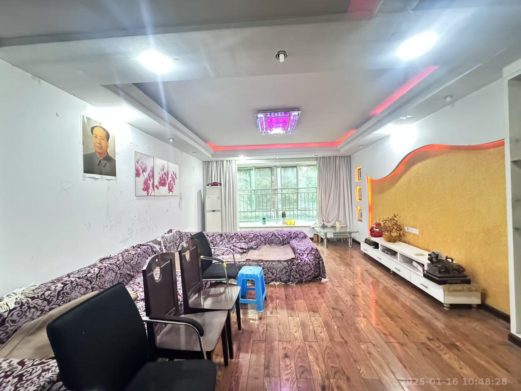 四季花园 3室3厅2卫 1500.0元/月 四季花园 3室3厅2卫 1500.0元/月室内图