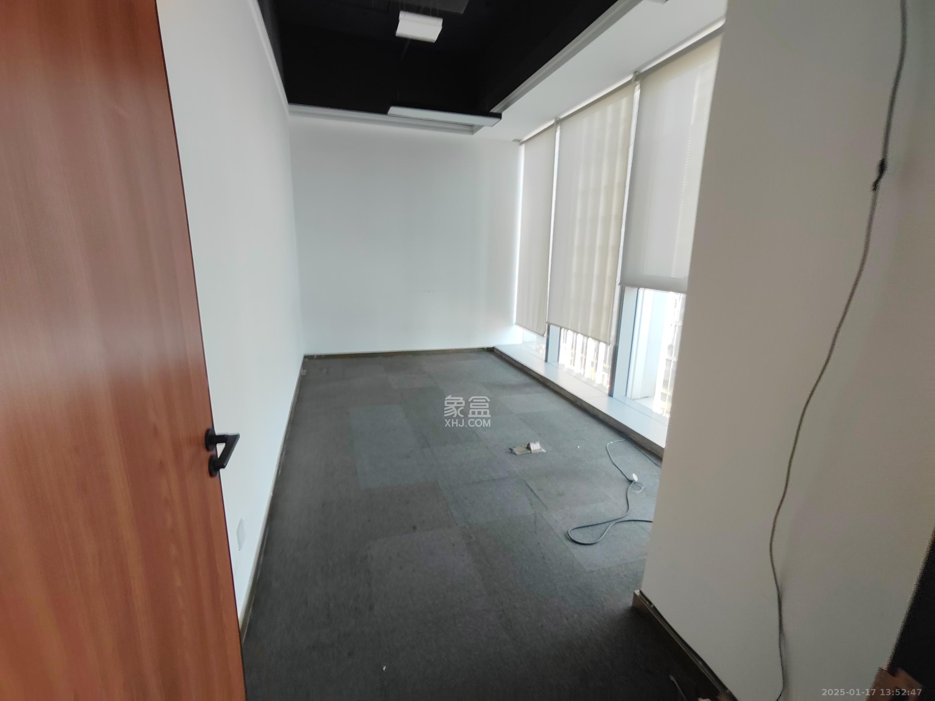 绿地中央广场 1室1厅1卫 39000.0元/月 绿地中央广场 1室1厅1卫 39000.0元/月室内图