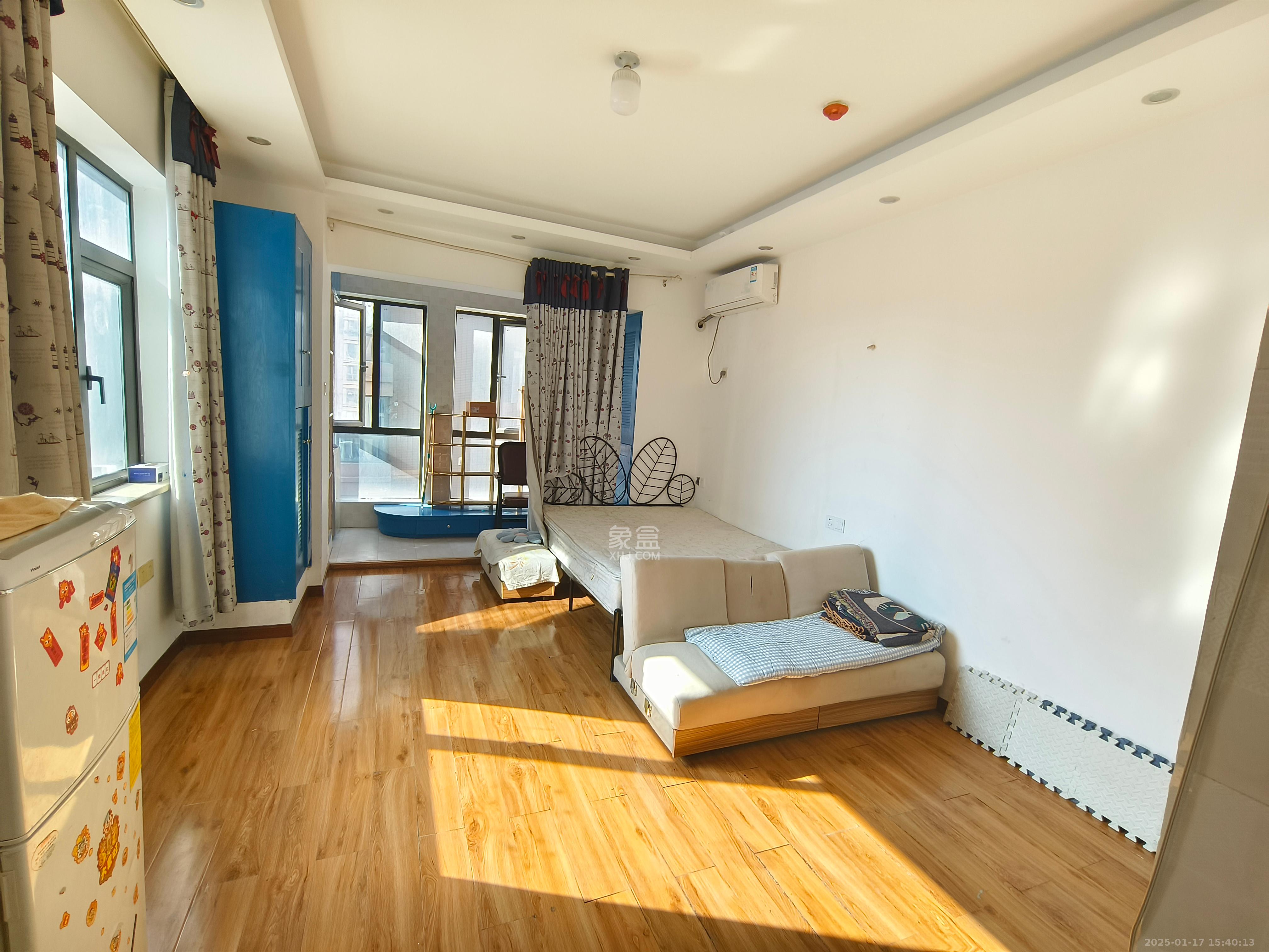 万象凯旋湾 1室1厅1卫 1550.0元/月 万象凯旋湾 1室1厅1卫 1550.0元/月室内图