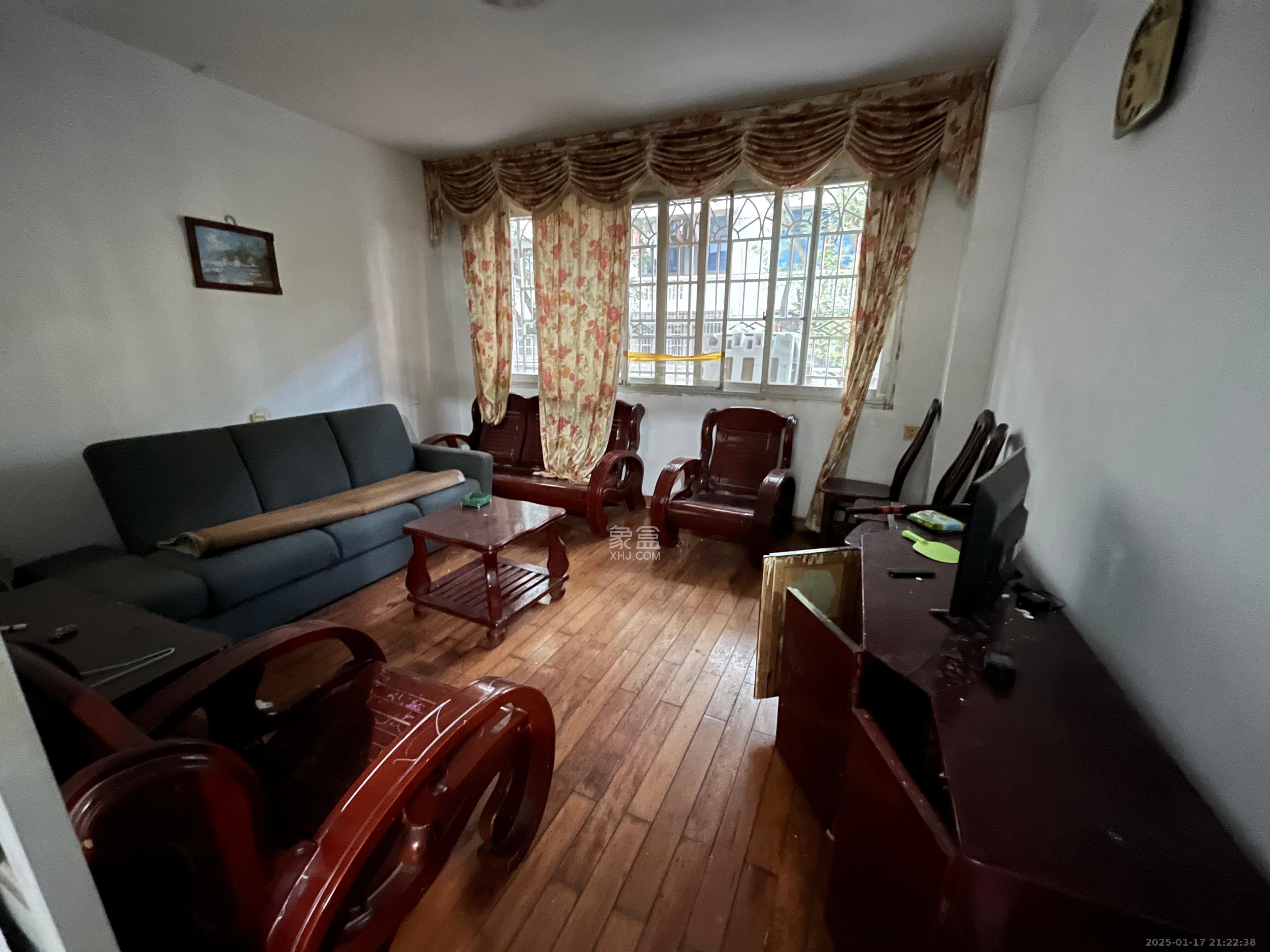 航空学院 3室2厅2卫 1500.0元/月 航空学院 3室2厅2卫 1500.0元/月室内图