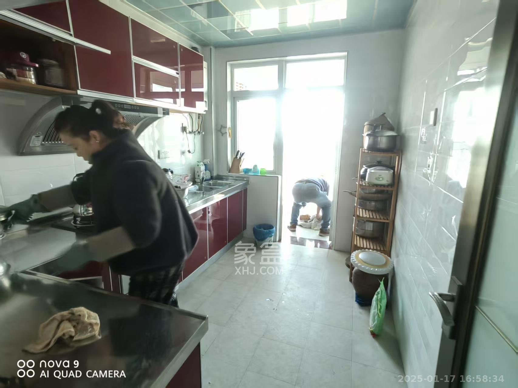 中悦领秀金都 3室2厅2卫 1800.0元/月 中悦领秀金都 3室2厅2卫 1800.0元/月室内图