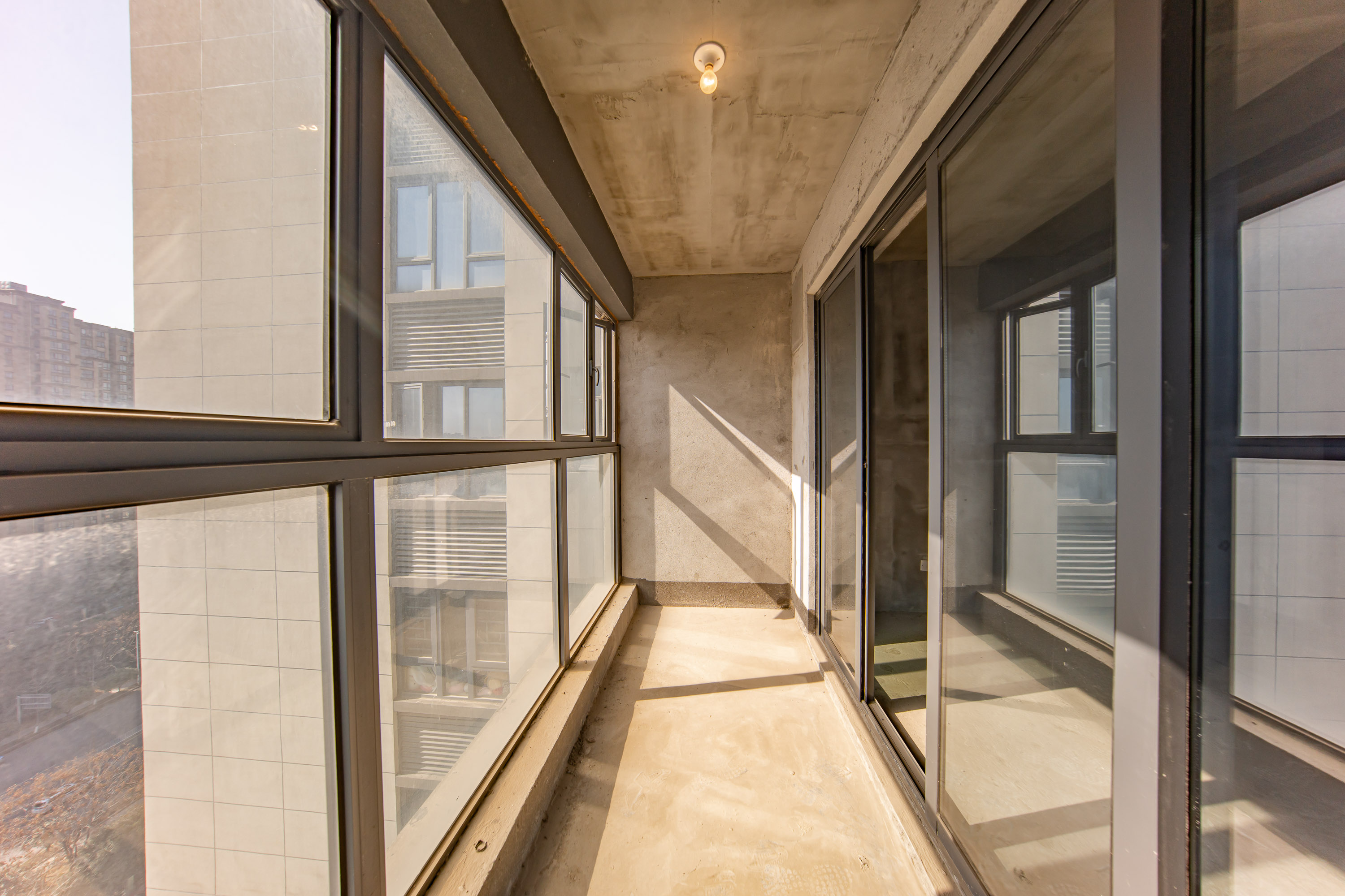 南山十里天池  3室2厅2卫    90.0万 南山十里天池  3室2厅2卫    90.0万阳台