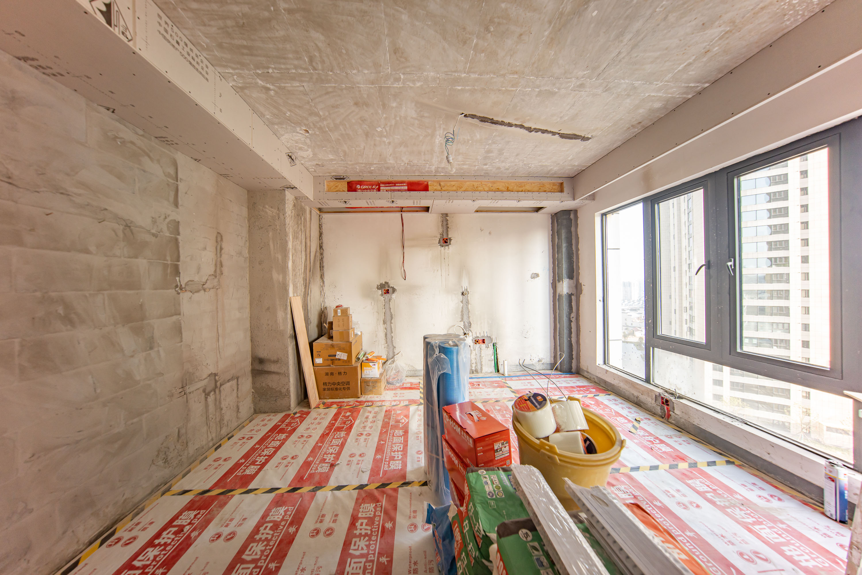 建投象山国际  3室2厅2卫   150.00万卧室