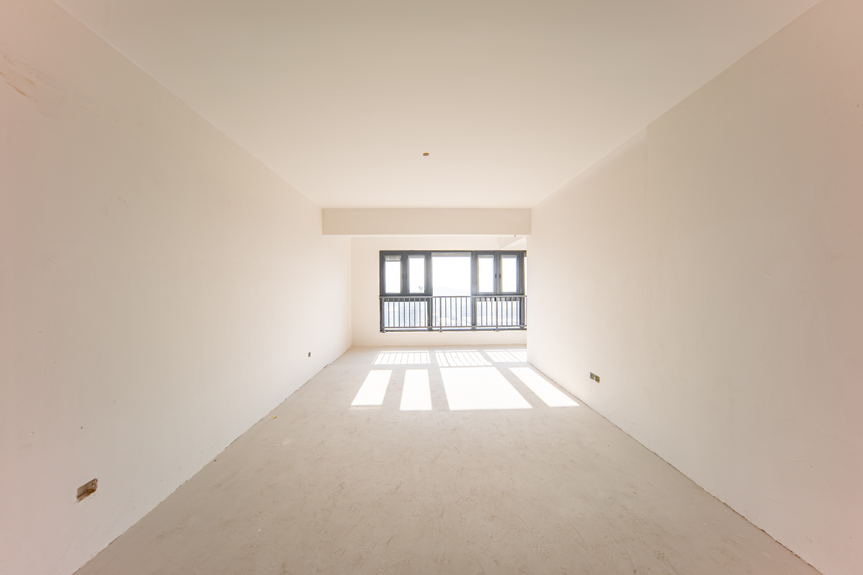 建投象山国际  4室2厅2卫   165.00万