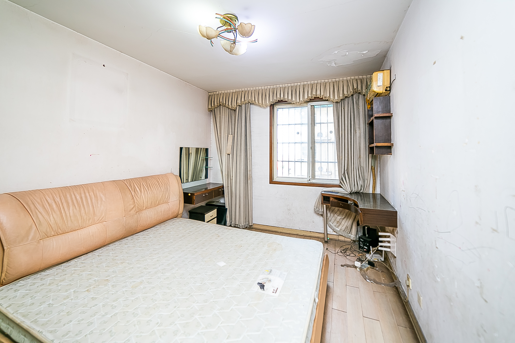 富绿新村  2室2厅1卫   45.00万卧室