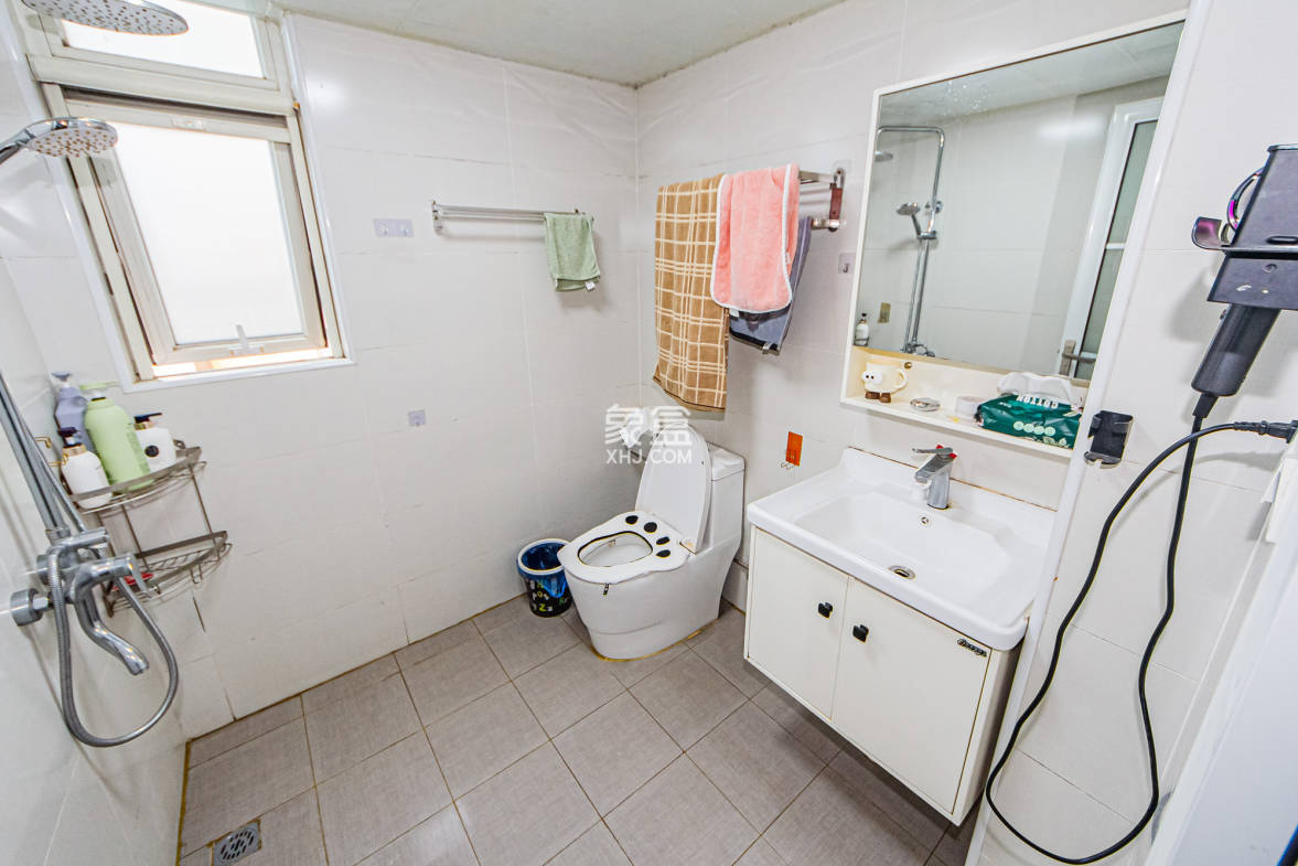 北辰三角洲E3区  3室2厅2卫    139.0万 北辰三角洲E3区  3室2厅2卫    139.0万卫生间