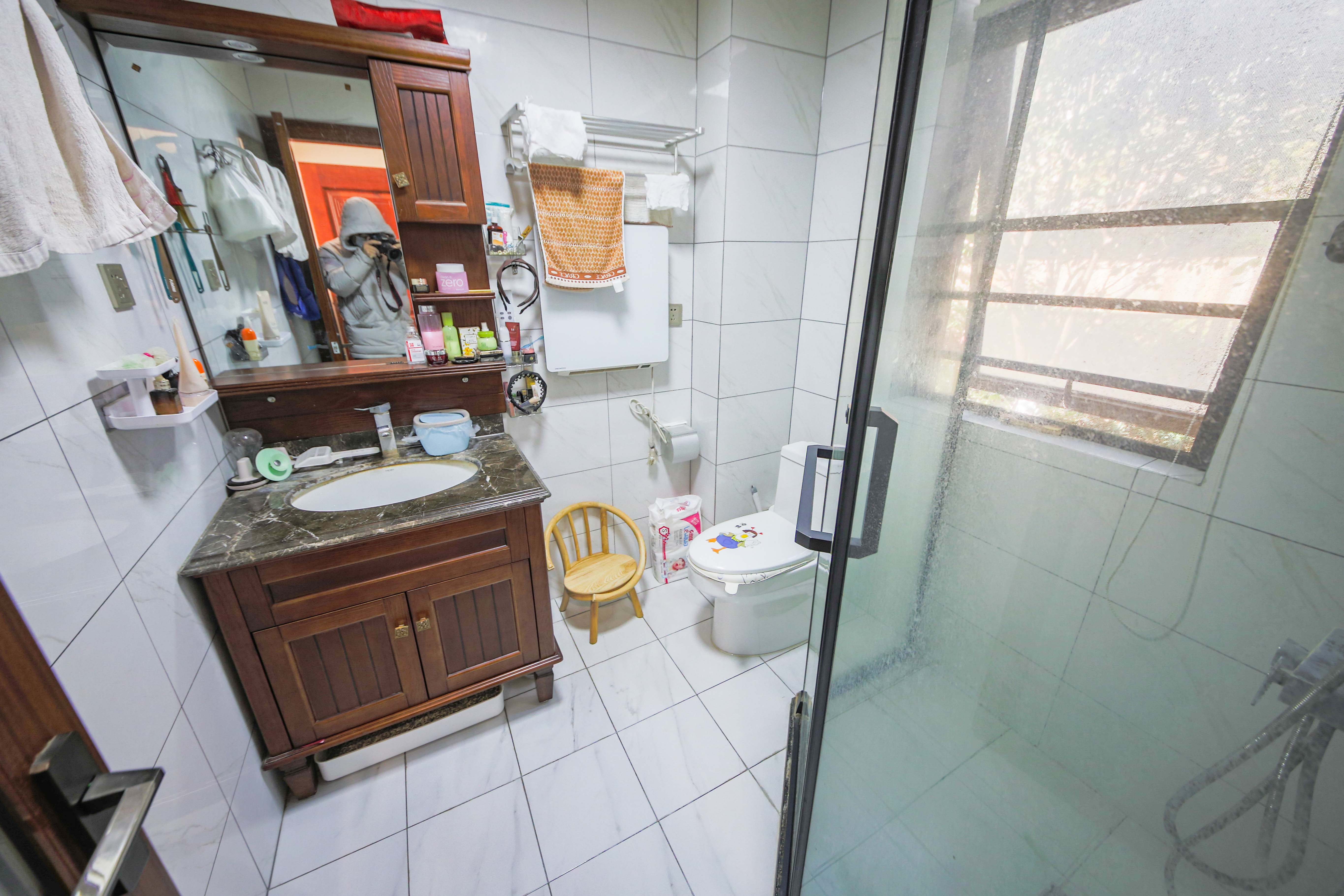 中建信和城  3室2厅2卫    140.0万 中建信和城  3室2厅2卫    140.0万卫生间