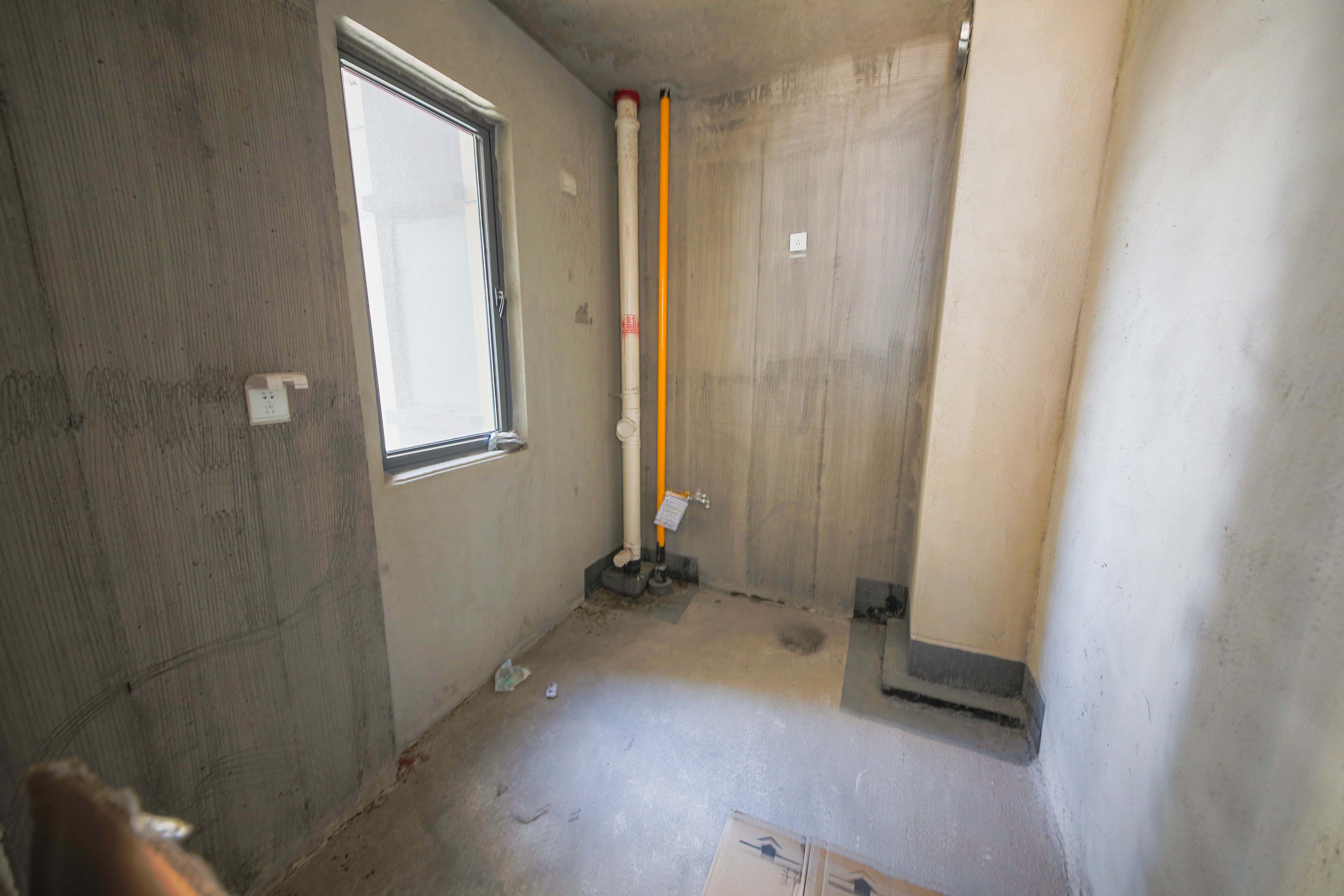 中建钰和城  3室2厅1卫   132.00万厨房