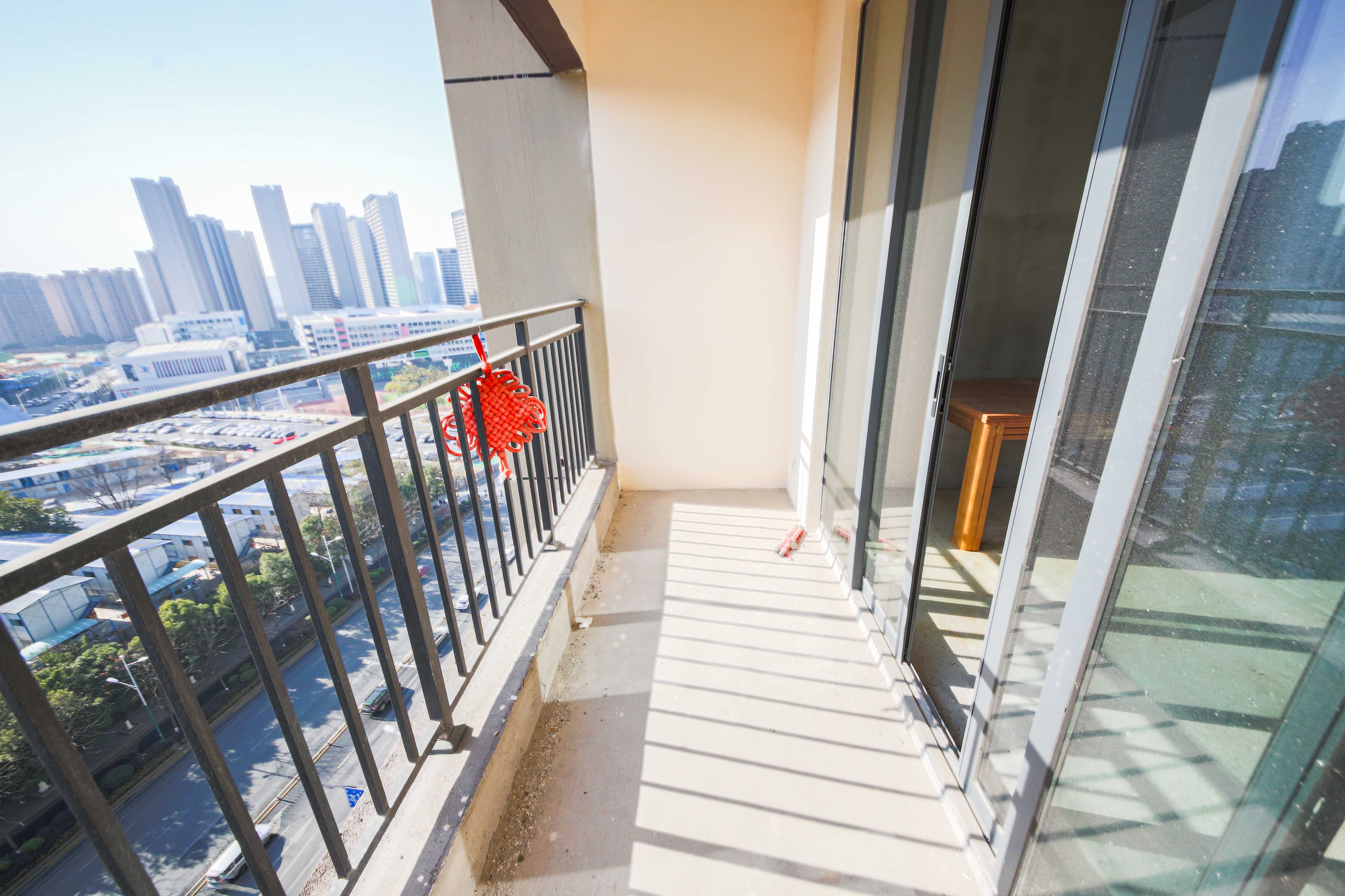 中建钰和城  3室2厅1卫   132.00万阳台