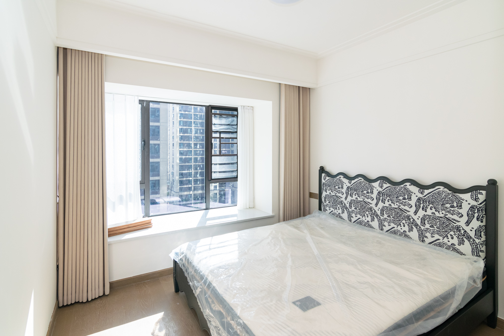 阳光城联利悦澜府  2室2厅1卫    120.0万 阳光城联利悦澜府  2室2厅1卫    120.0万卧室