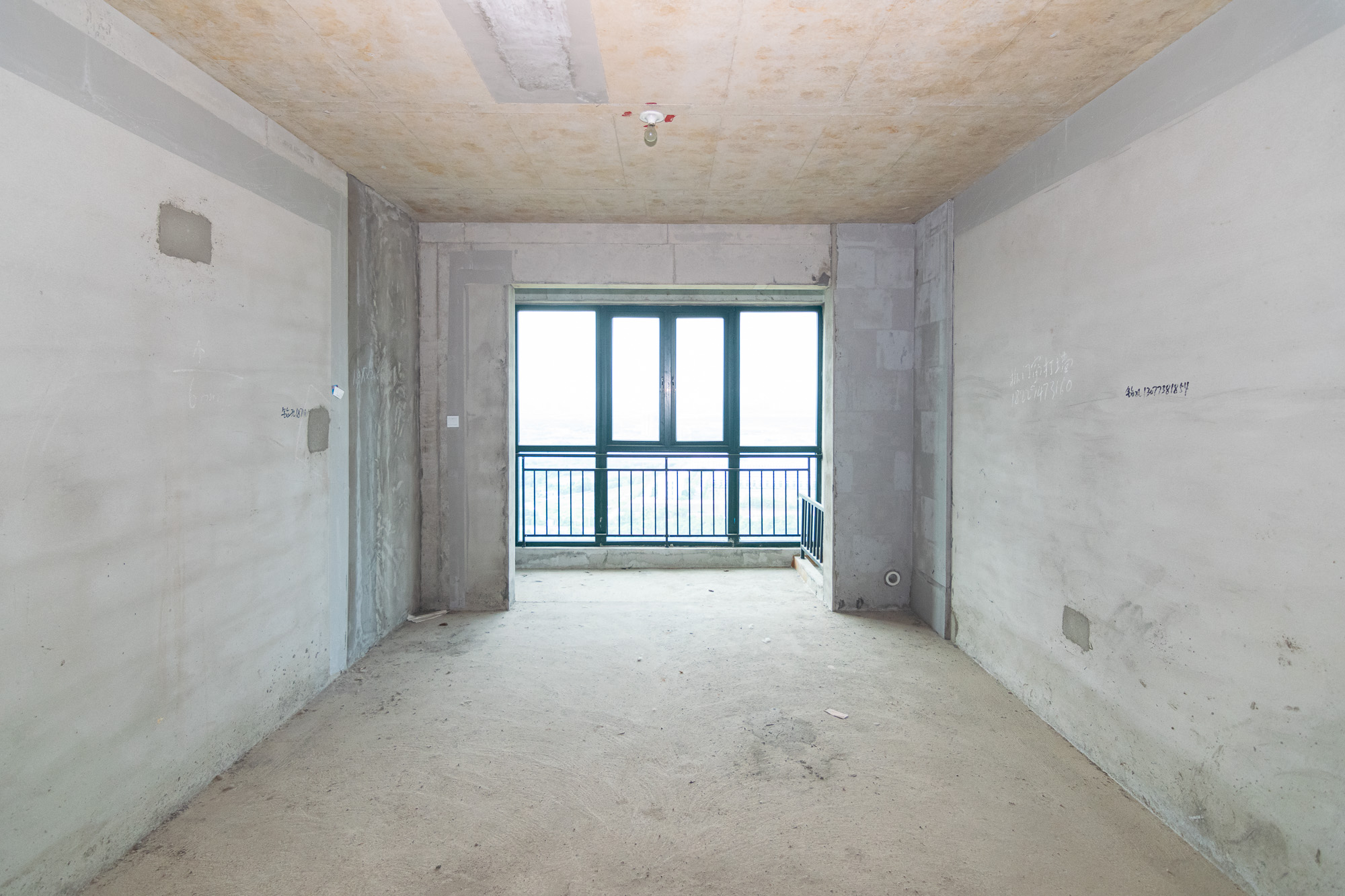 富基世纪公园 3室2厅2卫 58.0万 富基世纪公园 3室2厅2卫 58.0万客厅