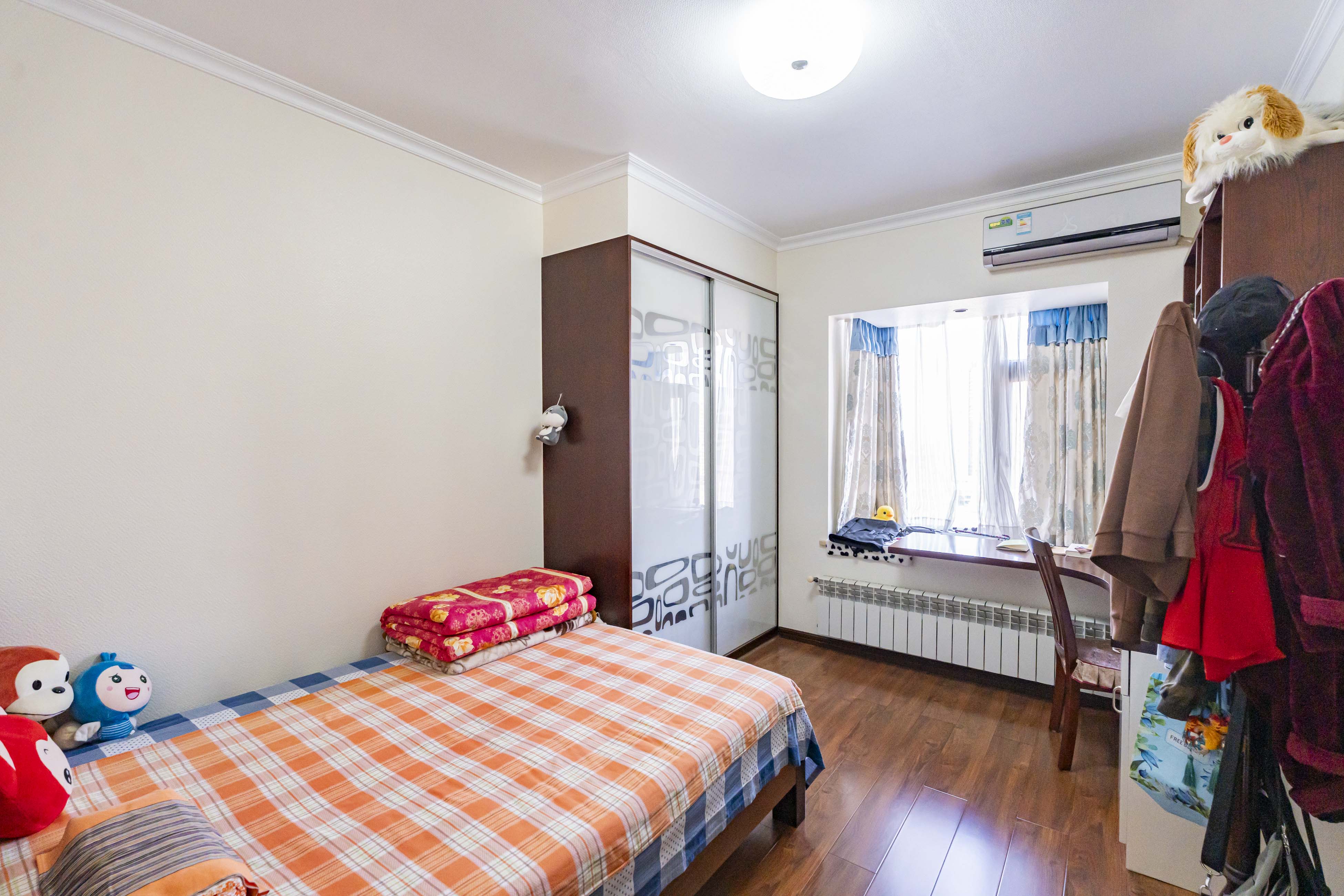 香樟雅郡  4室2厅2卫    155.0万 香樟雅郡  4室2厅2卫    155.0万卧室