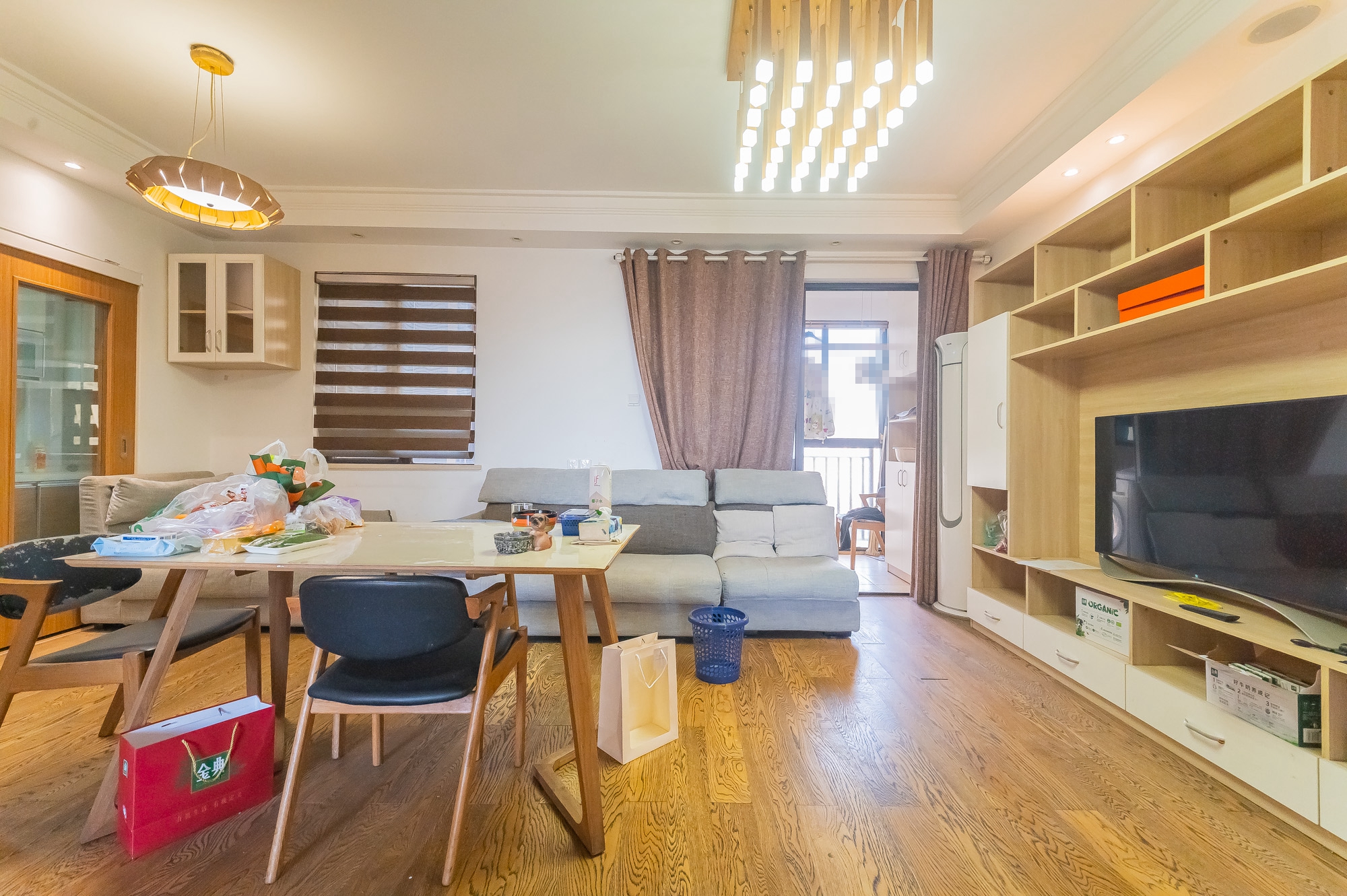 华润置地广场一期 1室1厅1卫 76.8万 华润置地广场一期 1室1厅1卫 76.8万客厅