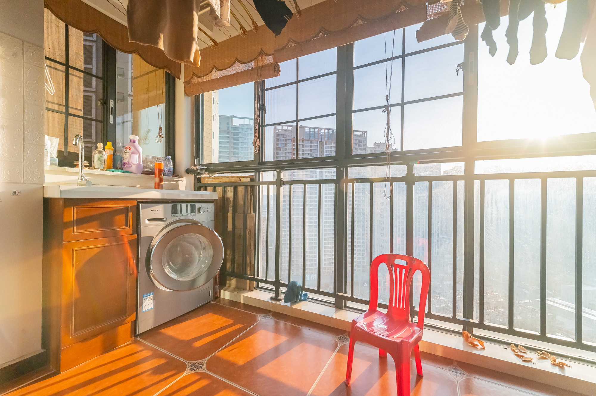 方略城市广场 3室2厅1卫 72.0万 方略城市广场 3室2厅1卫 72.0万阳台