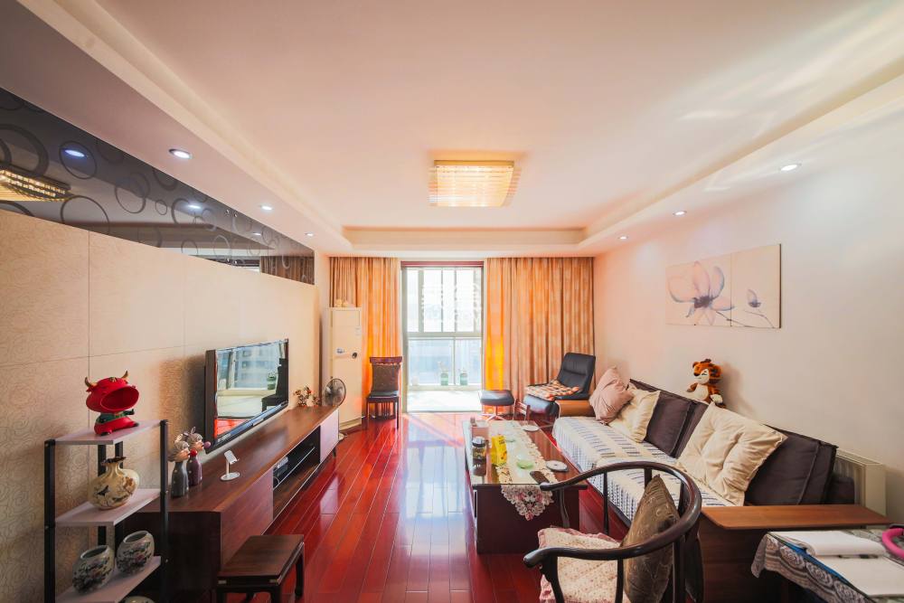 博林金谷  3室2厅2卫    145.0万