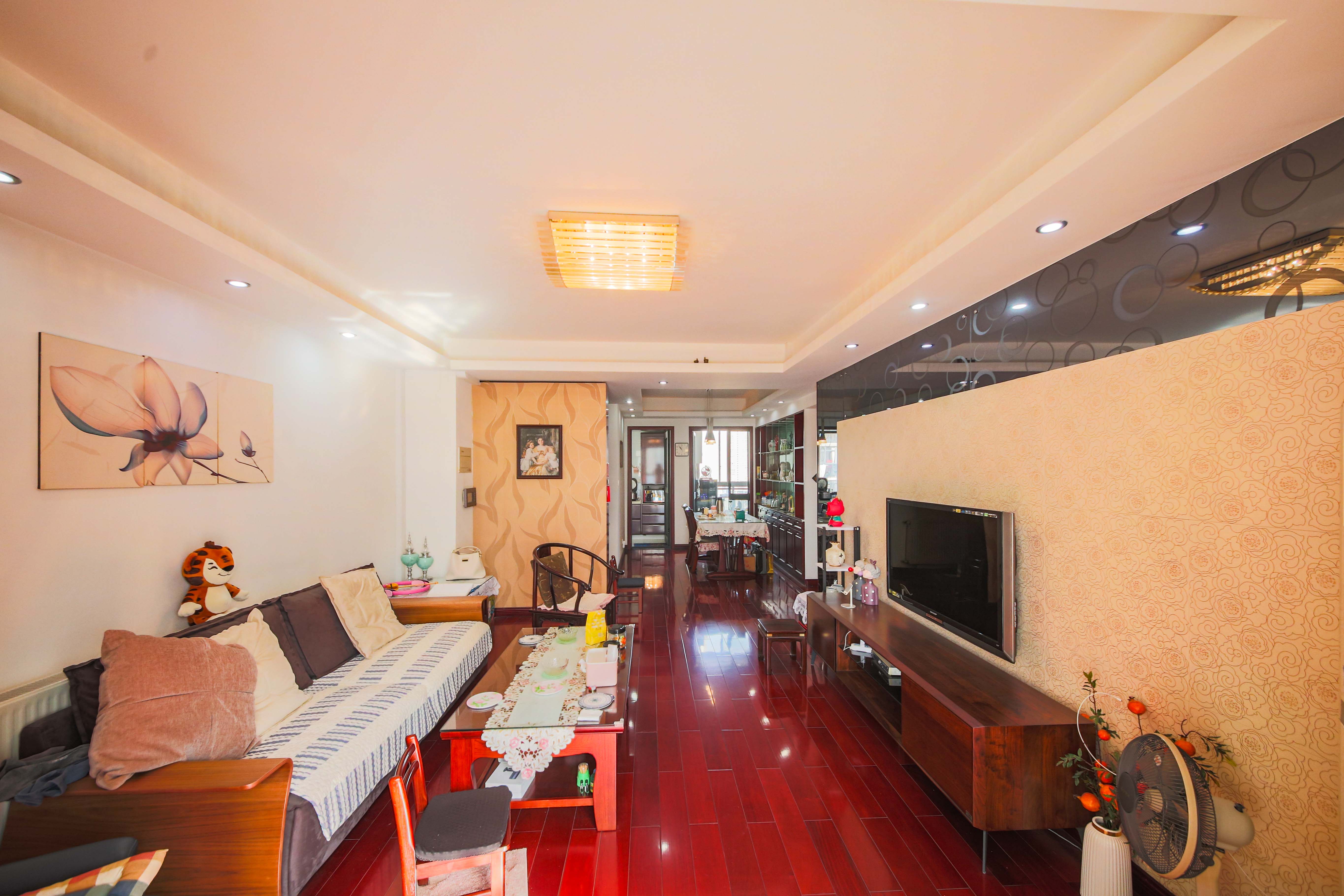 博林金谷  3室2厅2卫    145.0万客厅