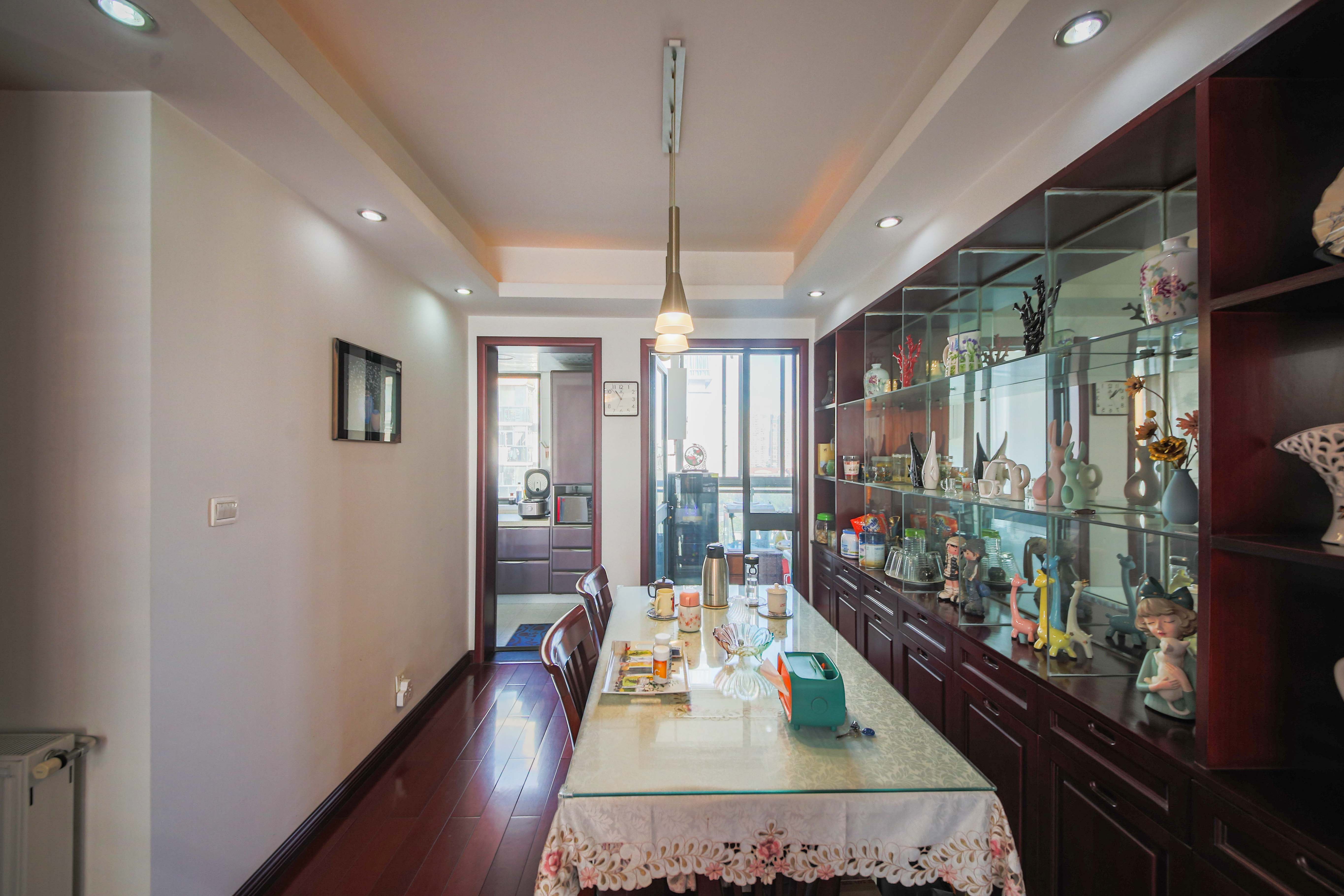 博林金谷  3室2厅2卫    145.0万客厅