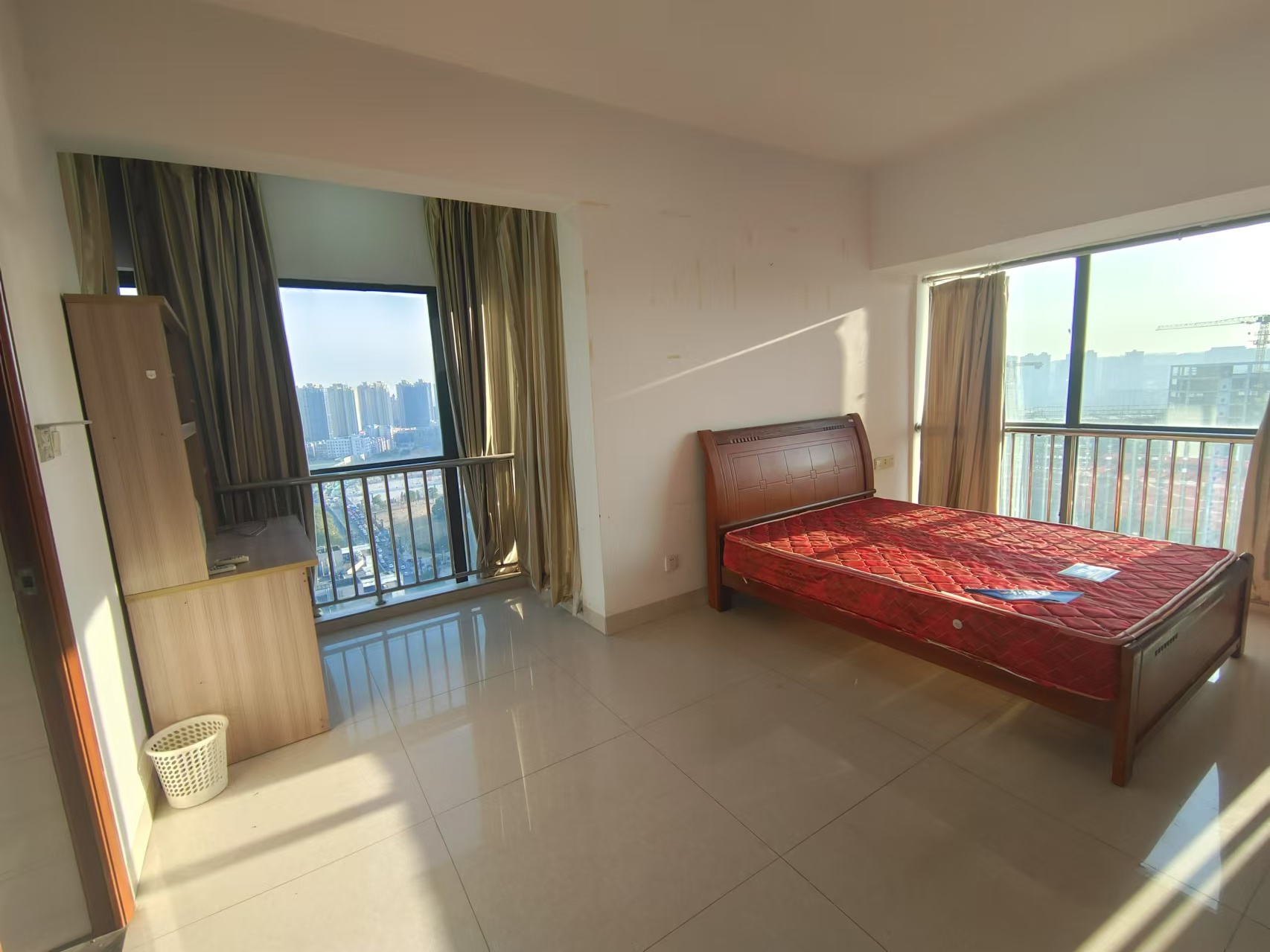 流金岁月-华晨国际 3室2厅2卫 83.0万 流金岁月-华晨国际 3室2厅2卫 83.0万室内图