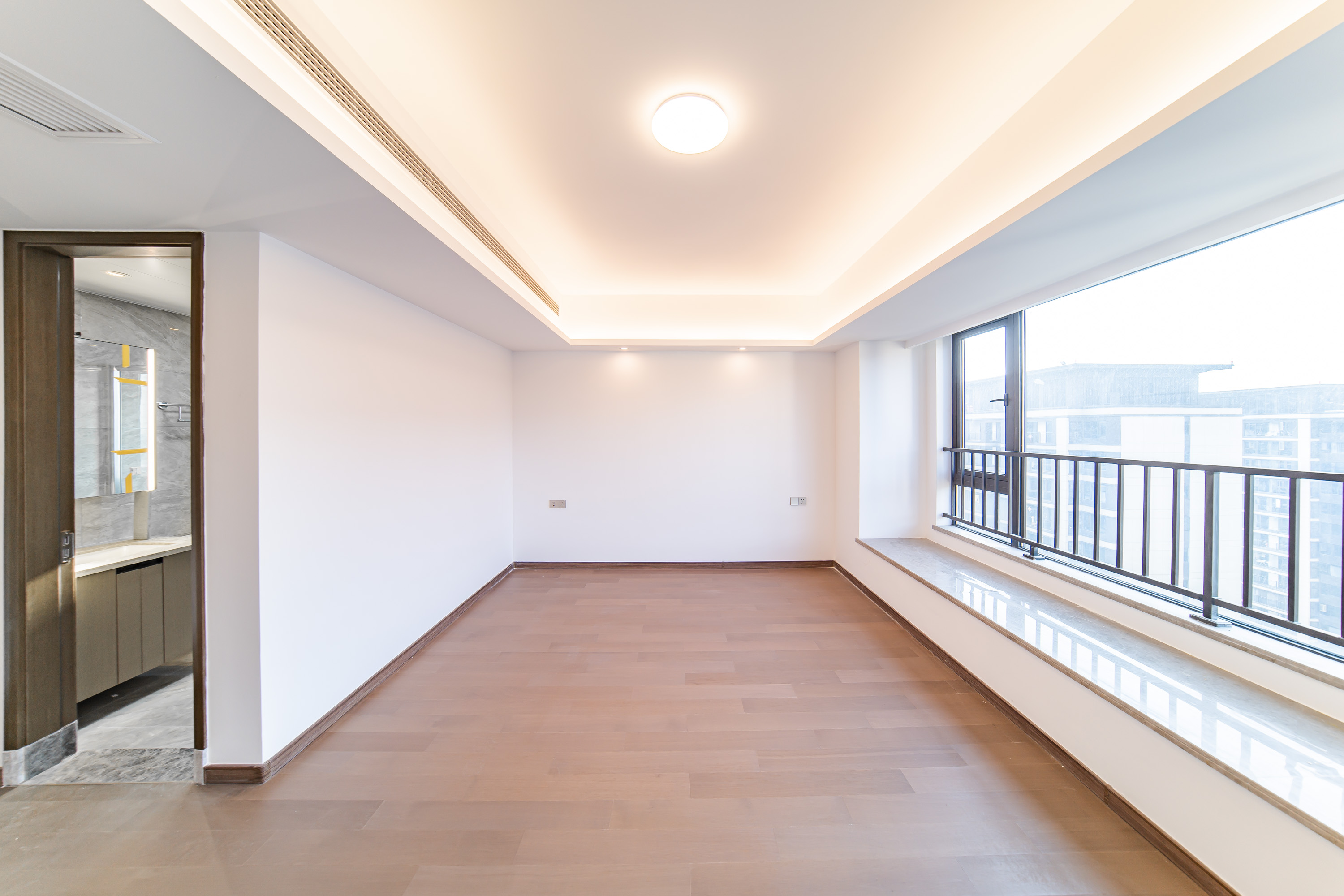 建发电建江山悦  4室2厅3卫   628.00万卧室