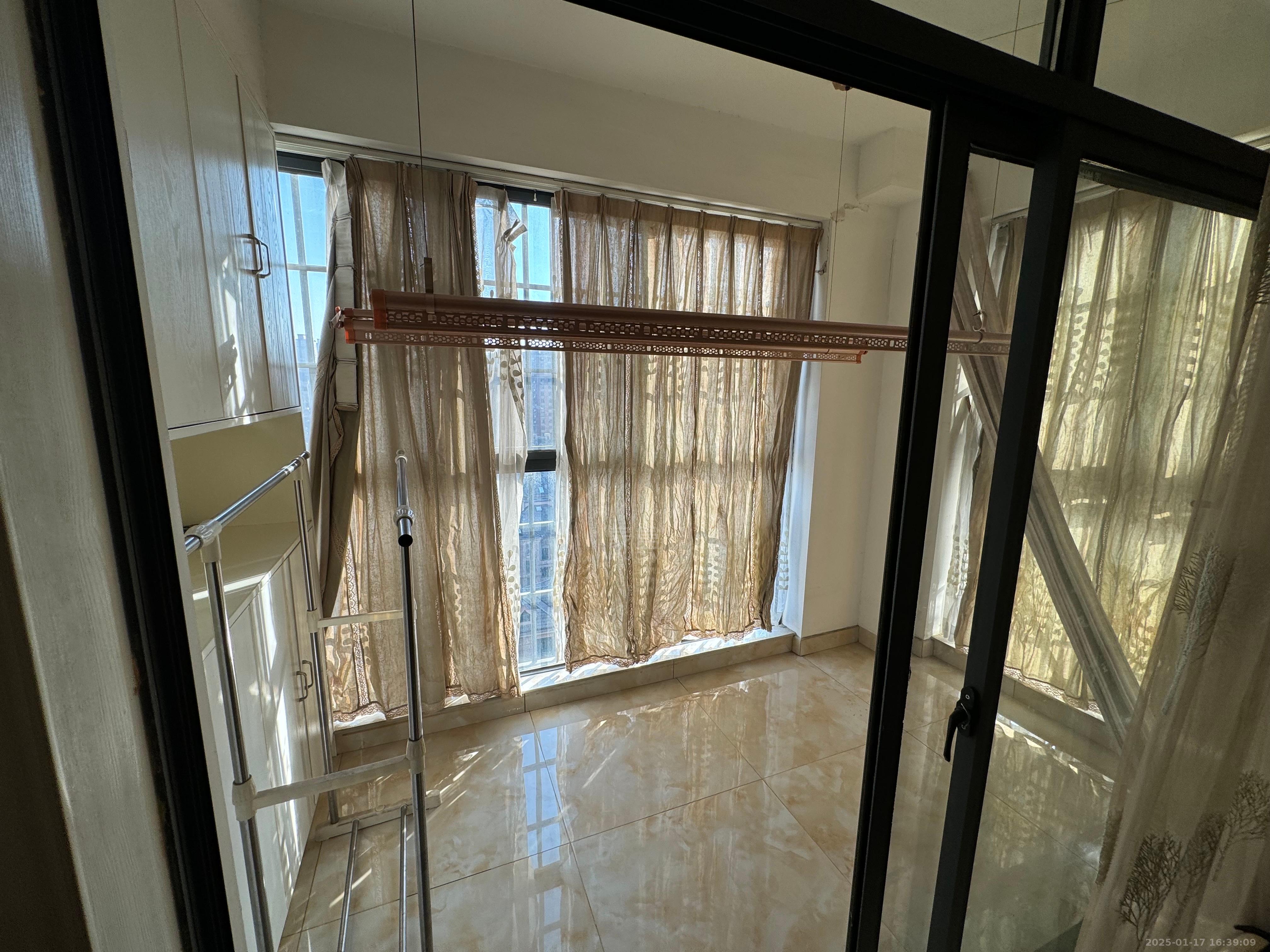 尚格名城香榭丽舍 2室2厅1卫 1900.0元/月 尚格名城香榭丽舍 2室2厅1卫 1900.0元/月室内图