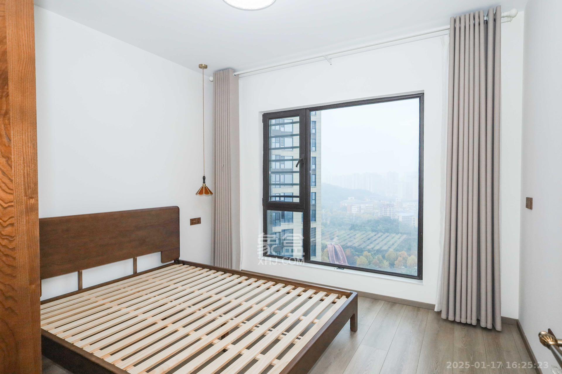 晟通牡丹舸  3室2厅2卫    9000.0元/月室内图