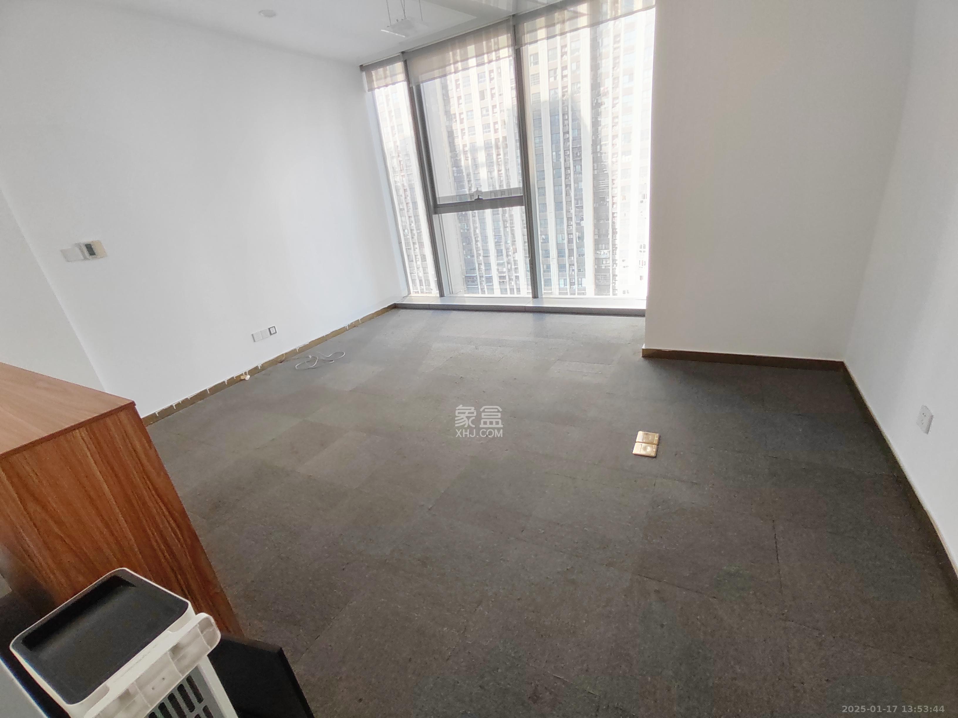 绿地中央广场 1室1厅1卫 39000.0元/月 绿地中央广场 1室1厅1卫 39000.0元/月室内图