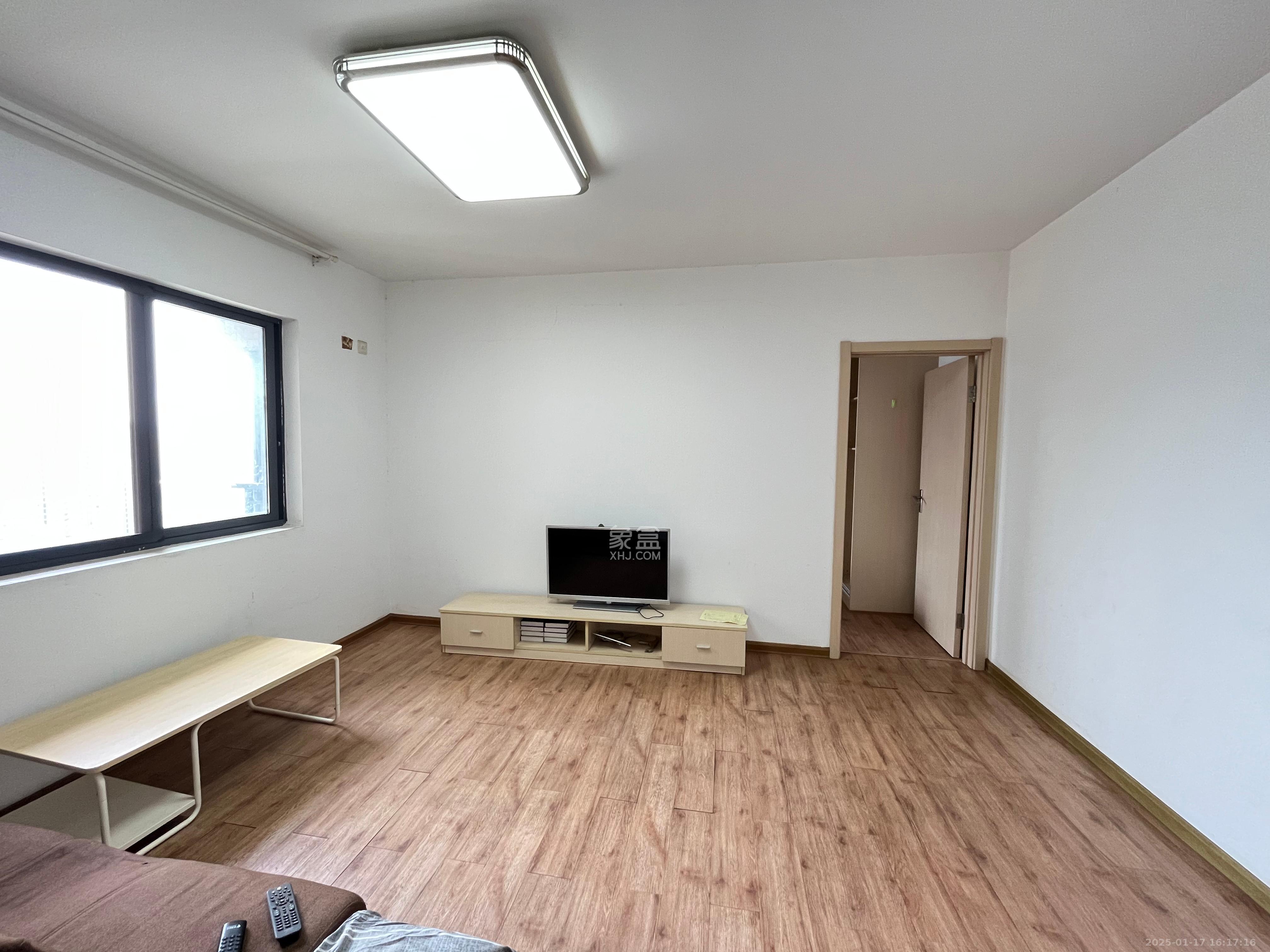 上峰苑（兰亭玥岛）  1室1厅1卫   1800.00元/月室内图