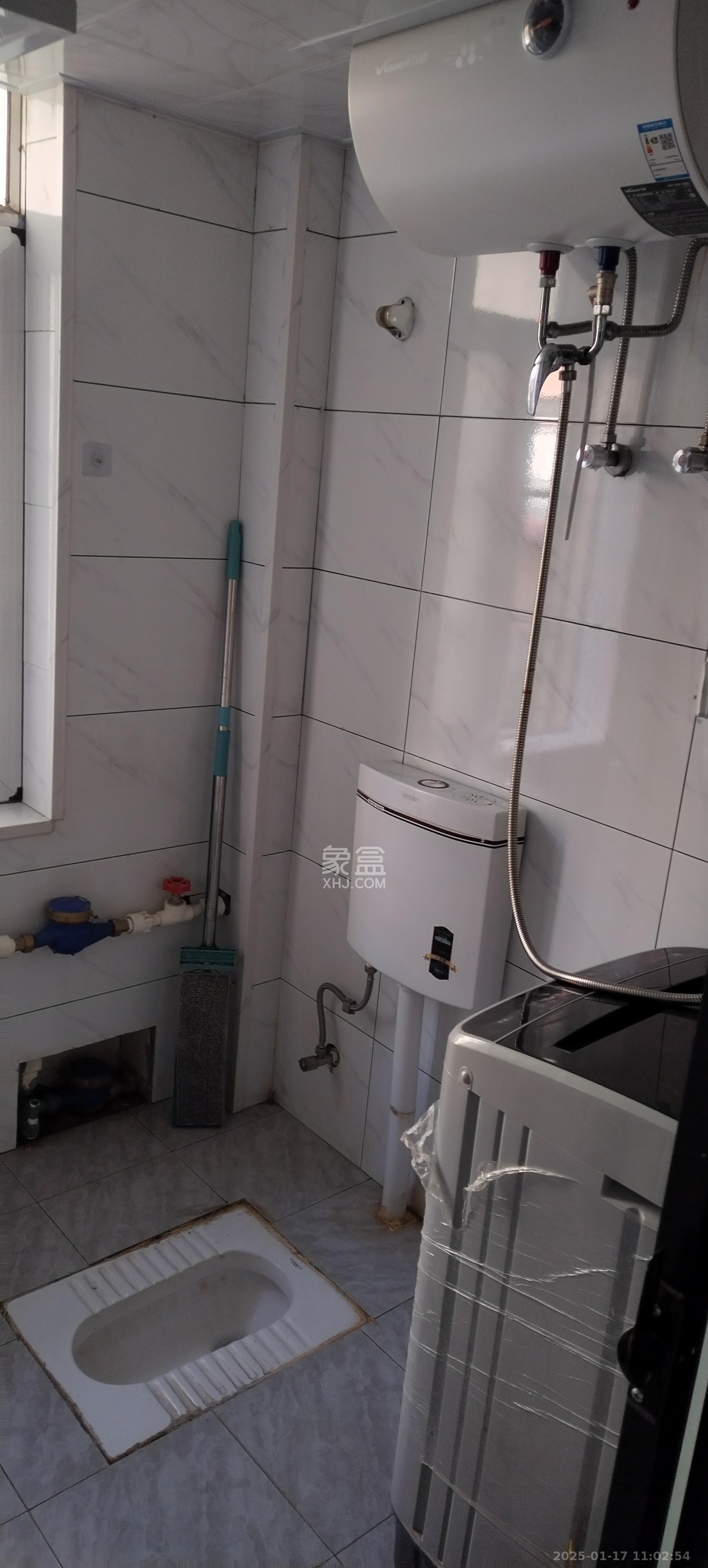 红星商务楼（红星蔬菜批发大市场）  1室1厅1卫    1000.0元/月室内图