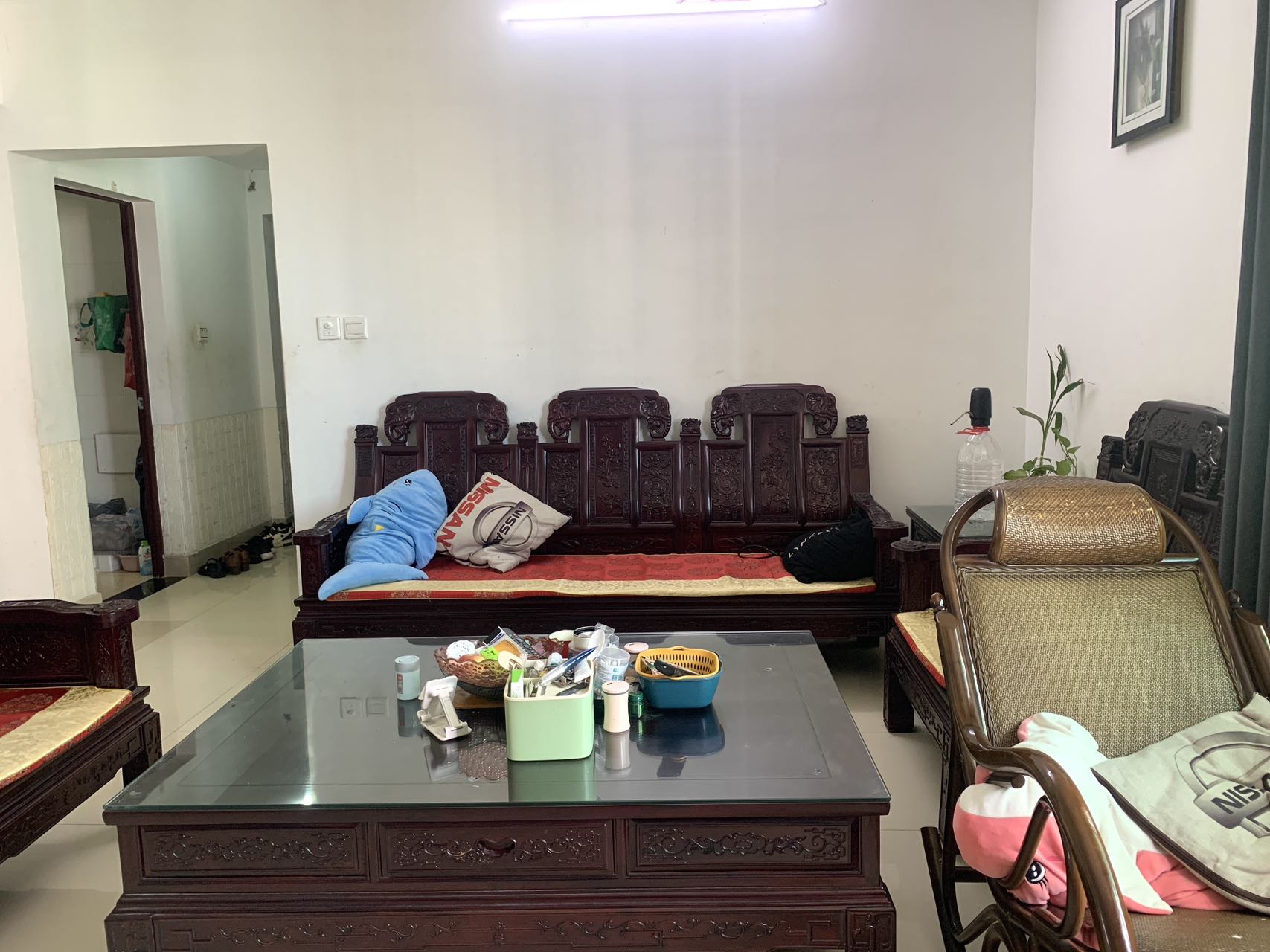 龙华商城  3室2厅1卫    130.0万 龙华商城  3室2厅1卫    130.0万室内图