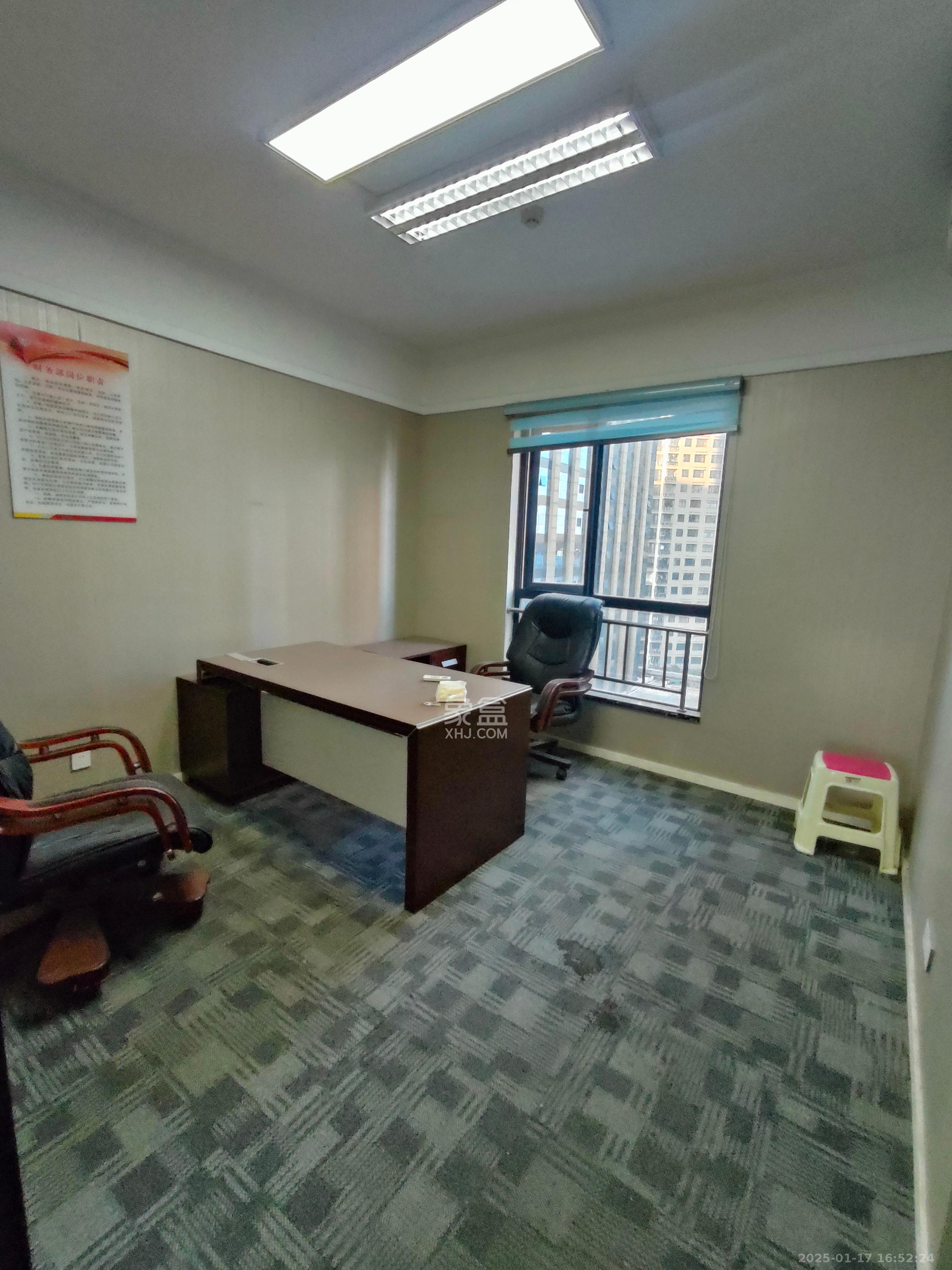 德思勤城市广场(宝格丽公寓) 1室1厅1卫 5000.0元/月 德思勤城市广场(宝格丽公寓) 1室1厅1卫 5000.0元/月室内图