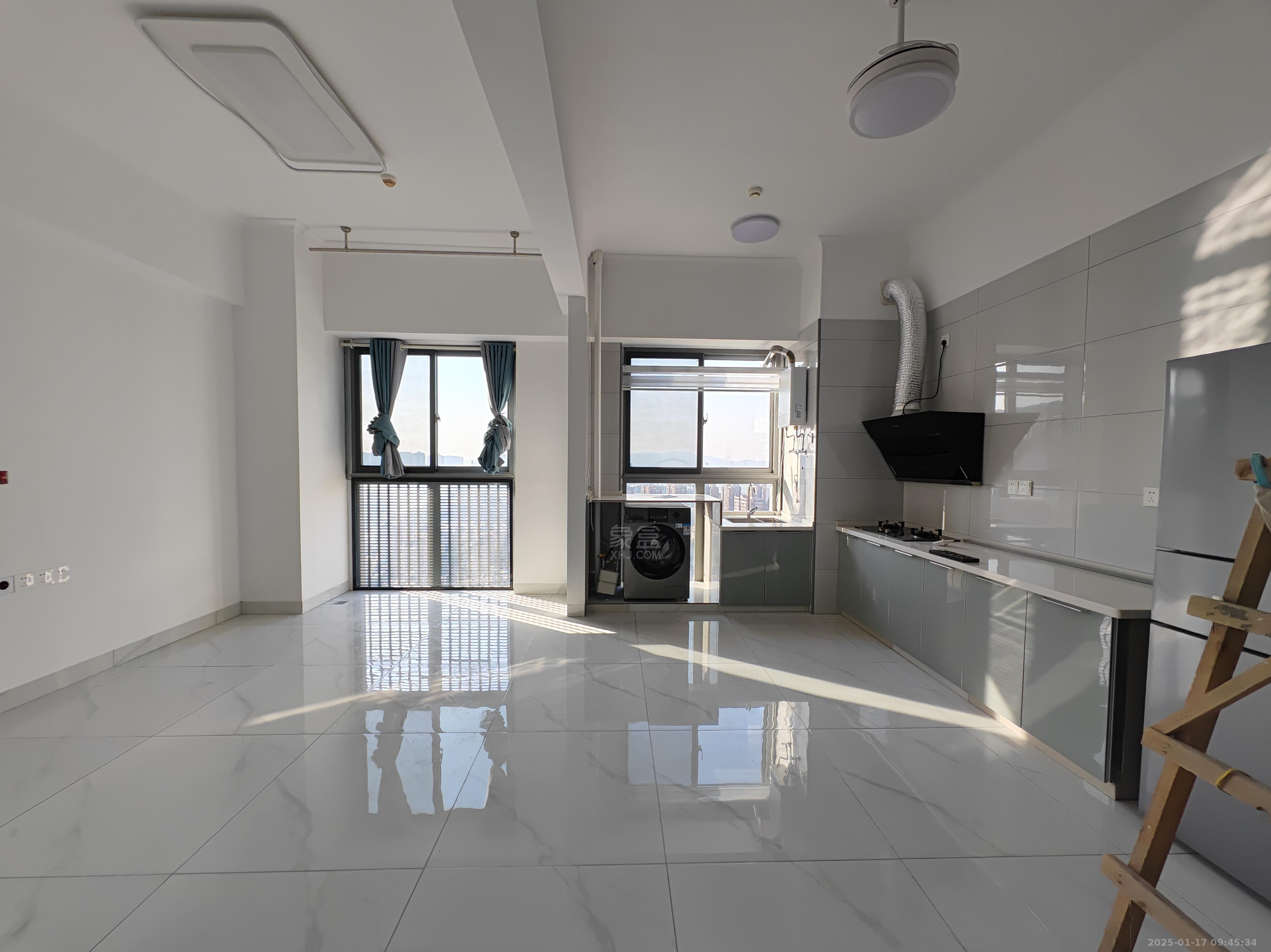 尚格广场  2室1厅1卫    2500.0元/月 尚格广场  2室1厅1卫    2500.0元/月室内图