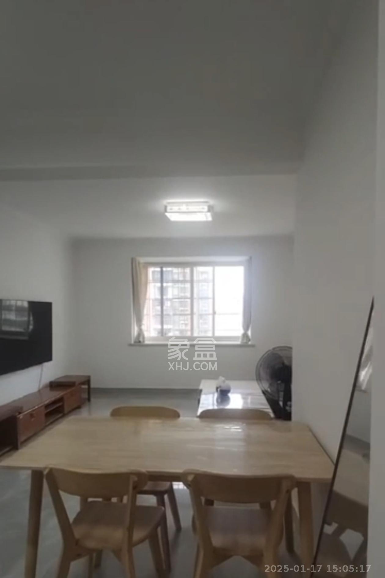 龙吉湾小区(龙瑞尚苑) 2室2厅1卫 2200.0元/月 龙吉湾小区(龙瑞尚苑) 2室2厅1卫 2200.0元/月室内图