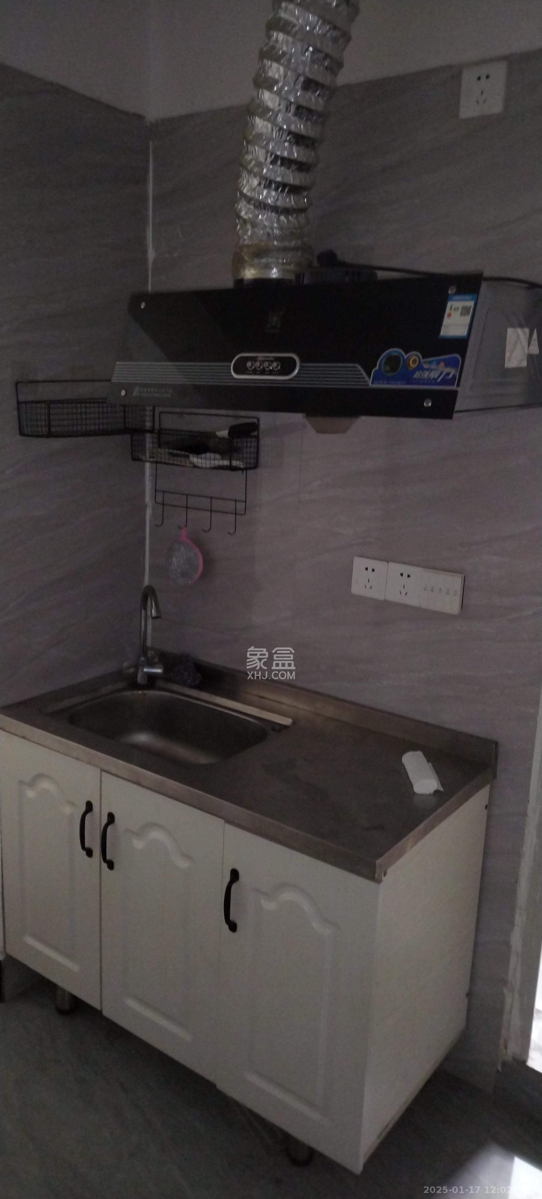 红星糖酒城 1室0厅1卫 650.0元/月 红星糖酒城 1室0厅1卫 650.0元/月室内图