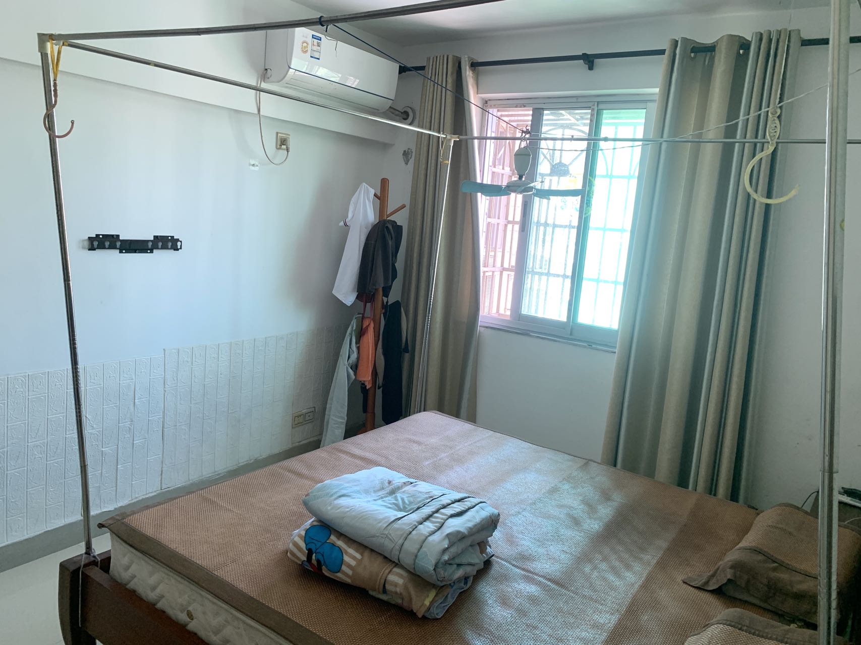 龙华商城  3室2厅1卫    130.0万 龙华商城  3室2厅1卫    130.0万室内图