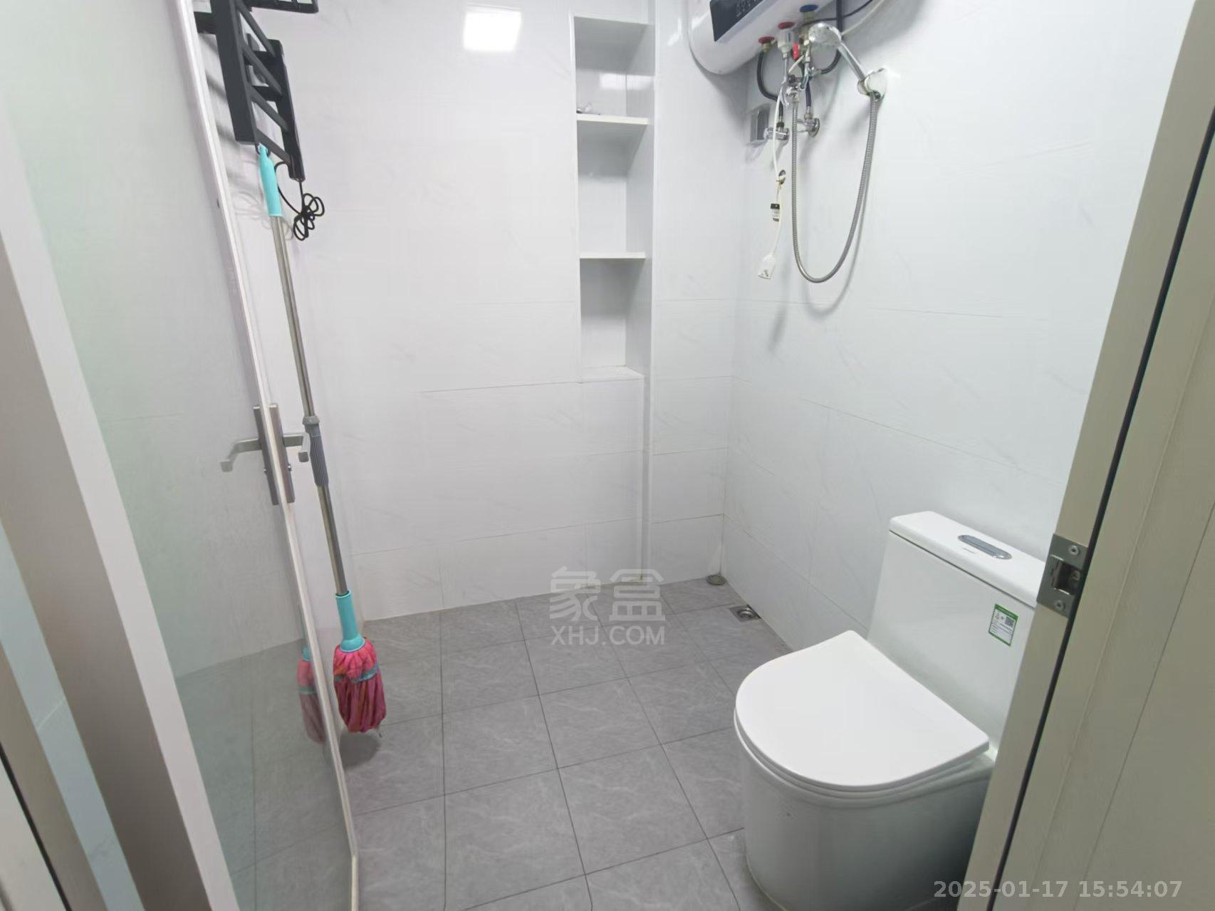 白鹤公馆 1室1厅1卫 1500.0元/月 白鹤公馆 1室1厅1卫 1500.0元/月室内图