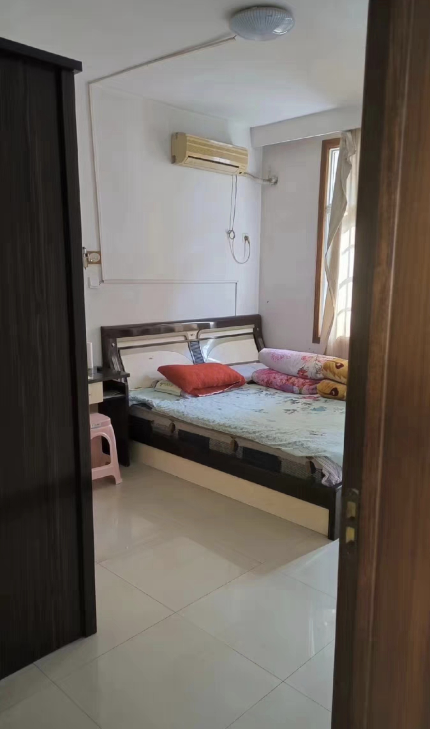 仙人阁星海花园 3室2厅2卫 2400.0元/月 仙人阁星海花园 3室2厅2卫 2400.0元/月室内图