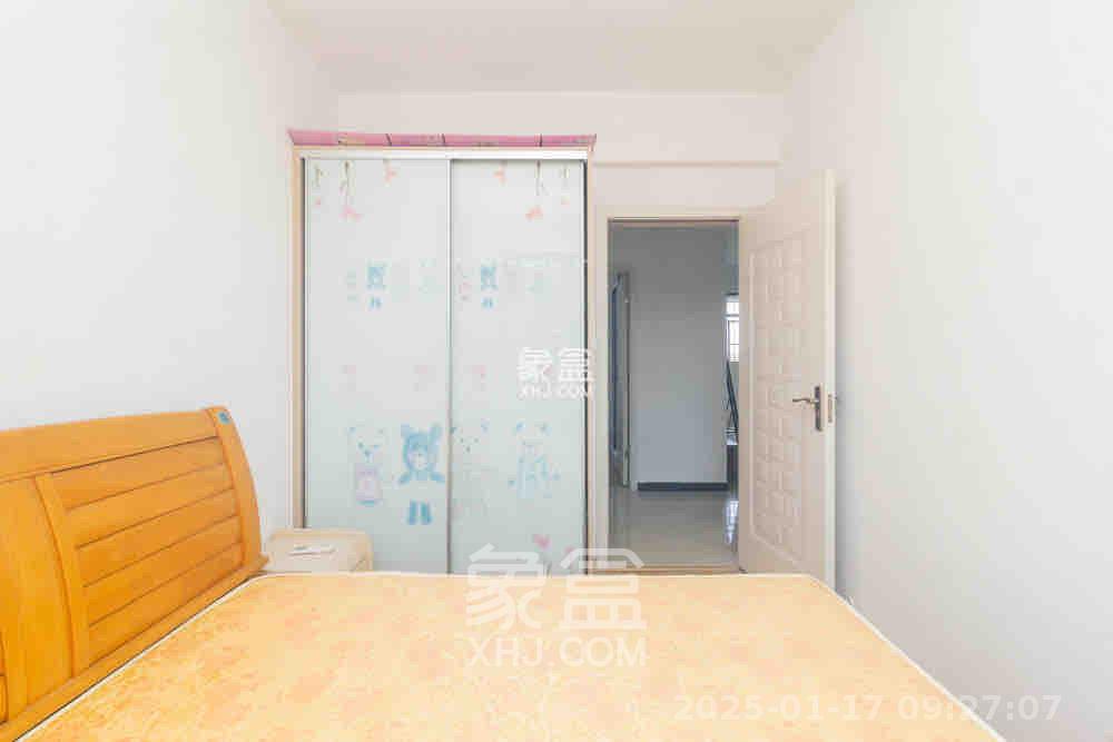 高林仕家  3室2厅1卫    1700.0元/月 高林仕家  3室2厅1卫    1700.0元/月室内图