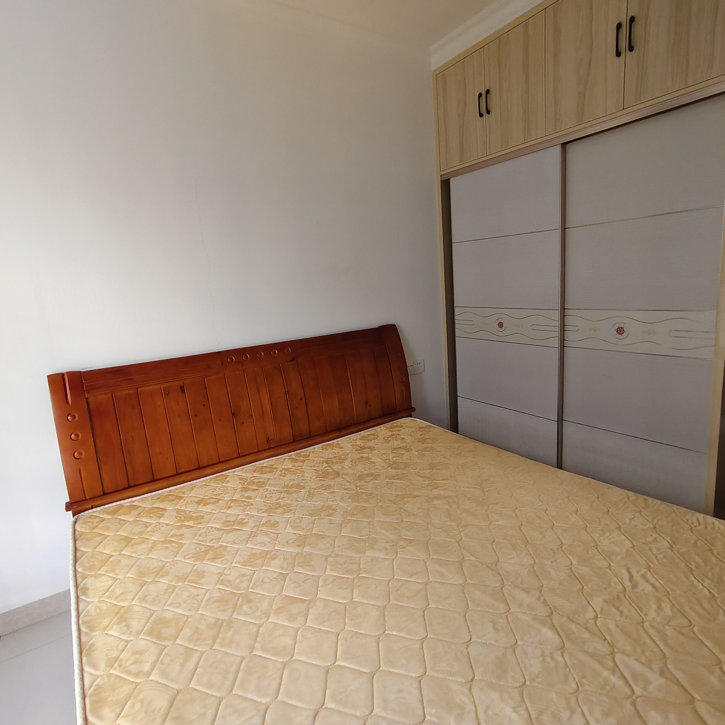 滨江花园 2室2厅1卫 41.8万 滨江花园 2室2厅1卫 41.8万室内图