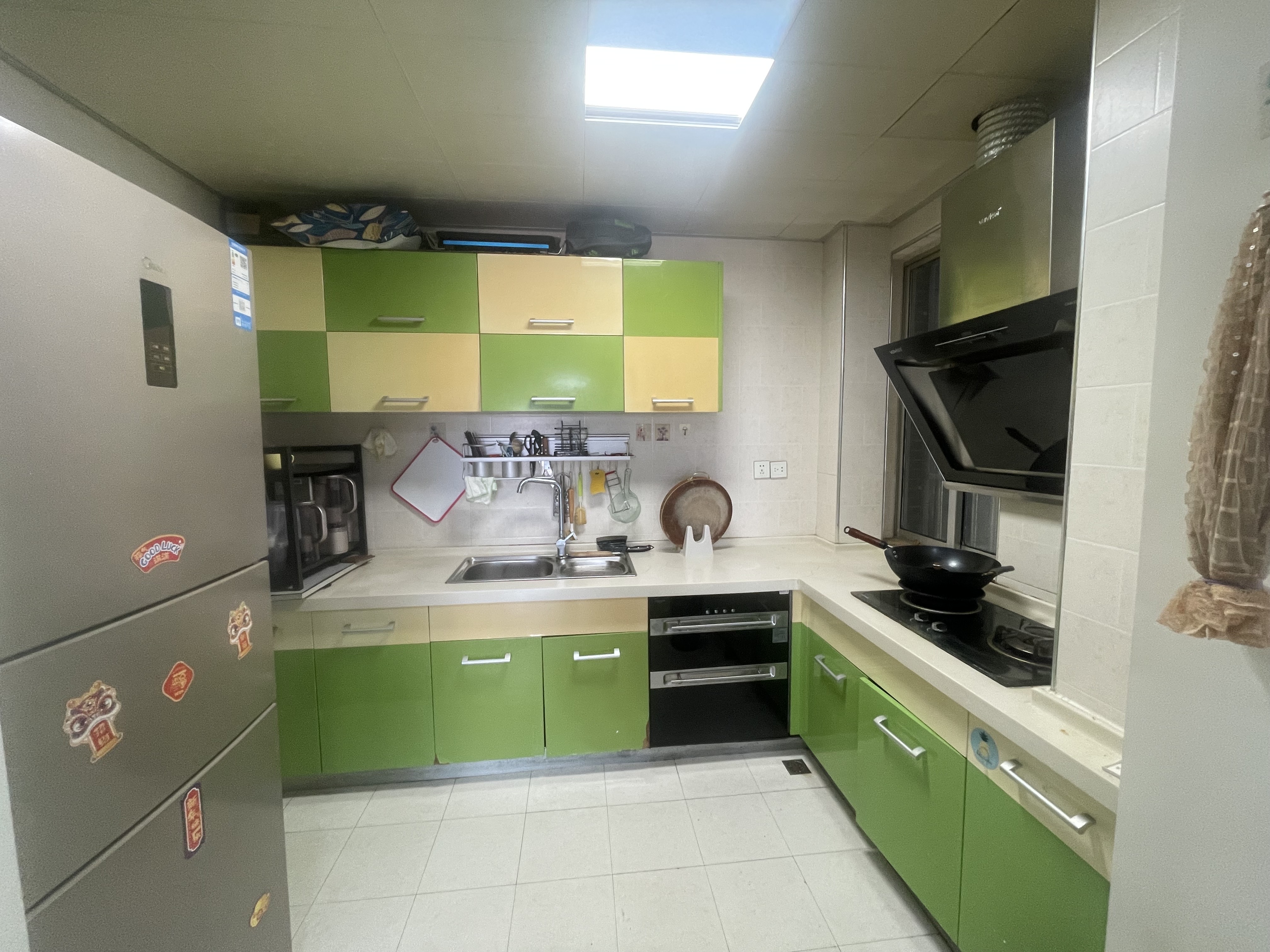 星海名都 3室2厅2卫 69.8万 星海名都 3室2厅2卫 69.8万厨房